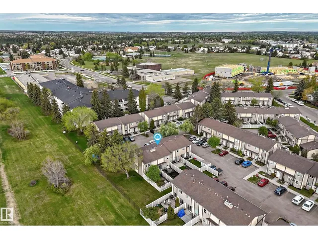 18 10453 20 AV NW, Edmonton 4