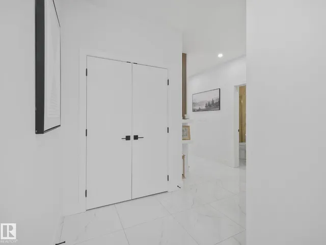 19308 30 AVENUE NW, Edmonton 2