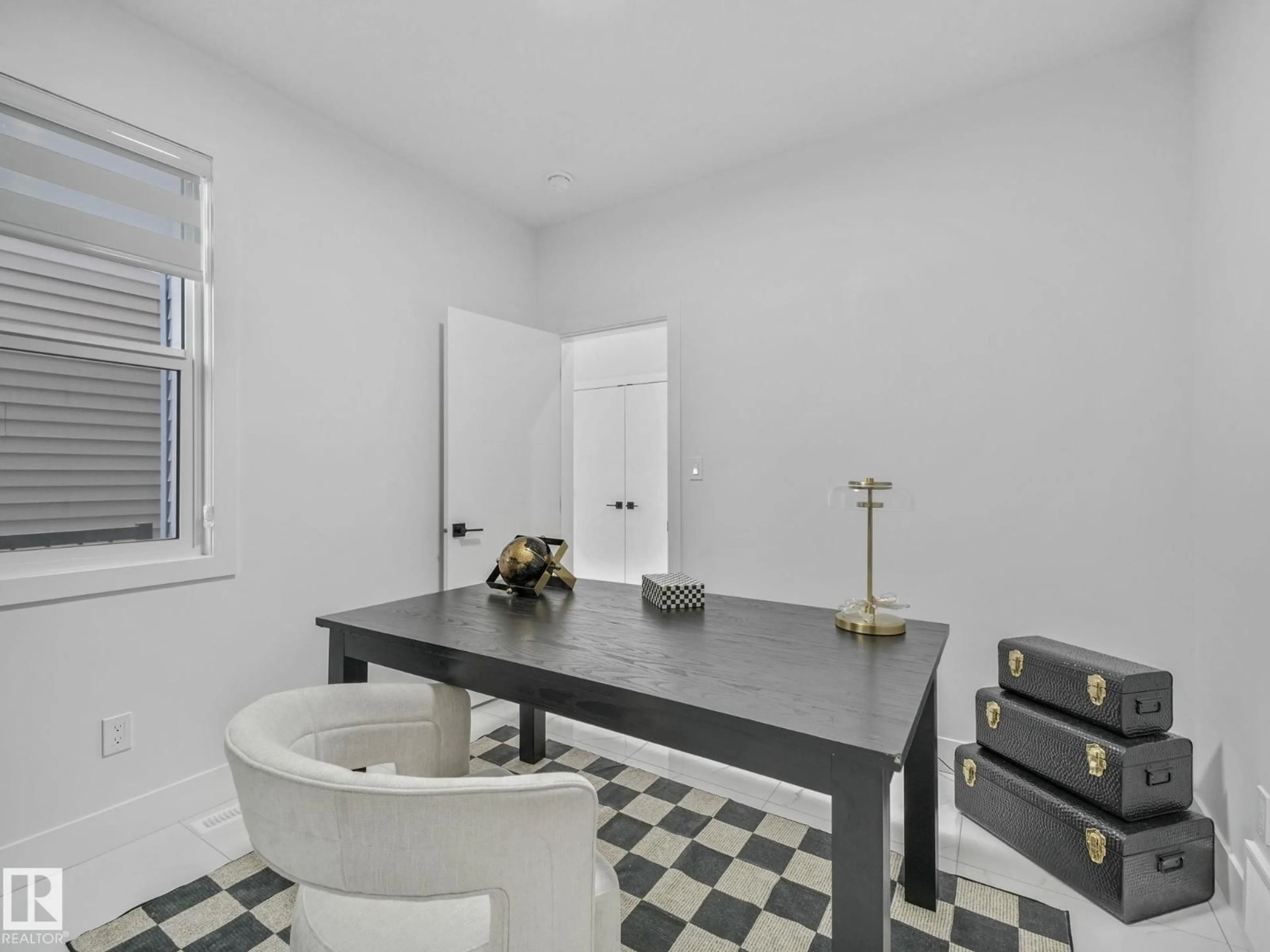 Unknown for 19308 30 AVENUE NW, Edmonton Alberta T6M3M2