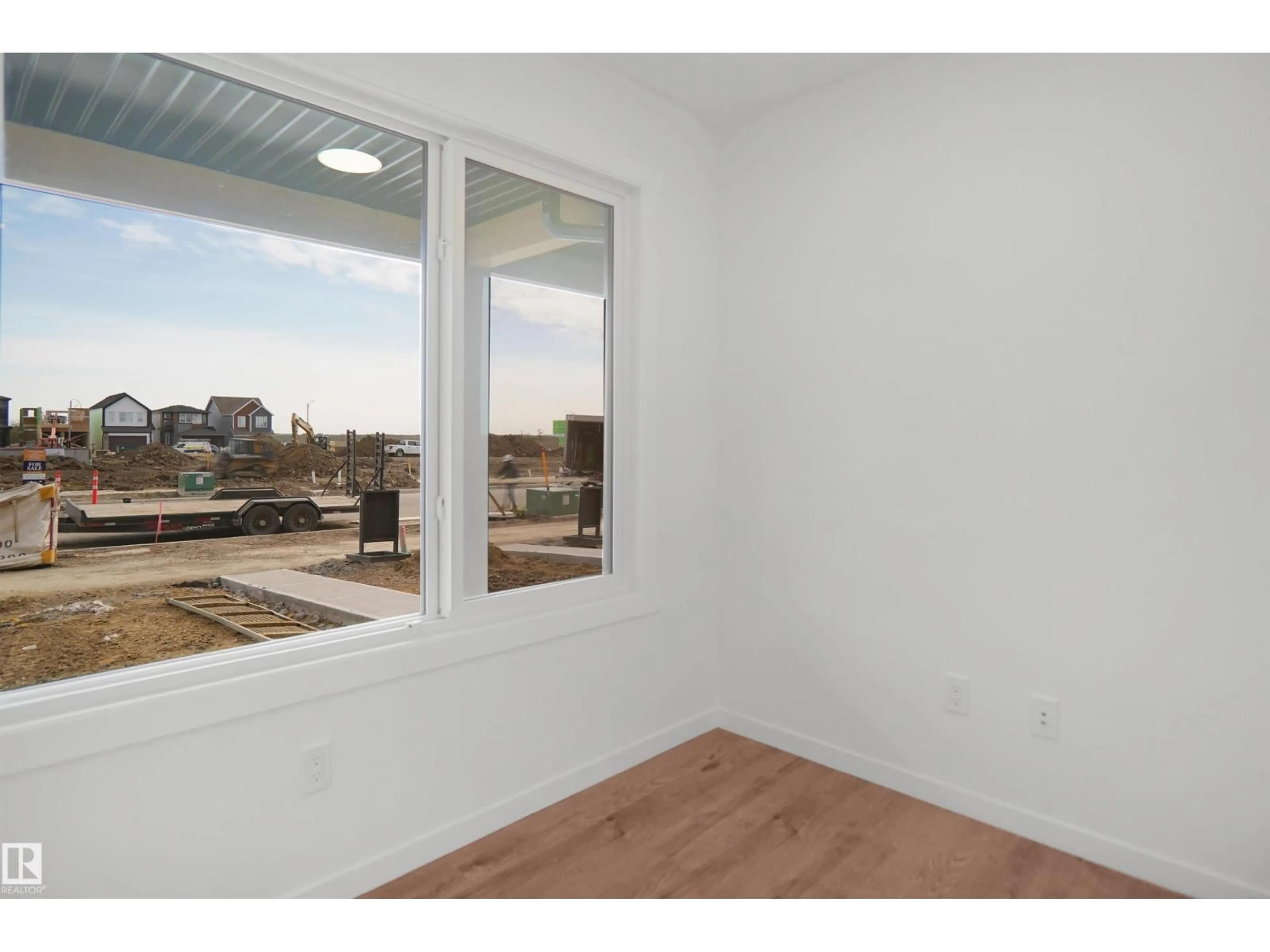 A pic of a room for 5164 RIVER'S EDGE WY, Edmonton Alberta T6M3A8