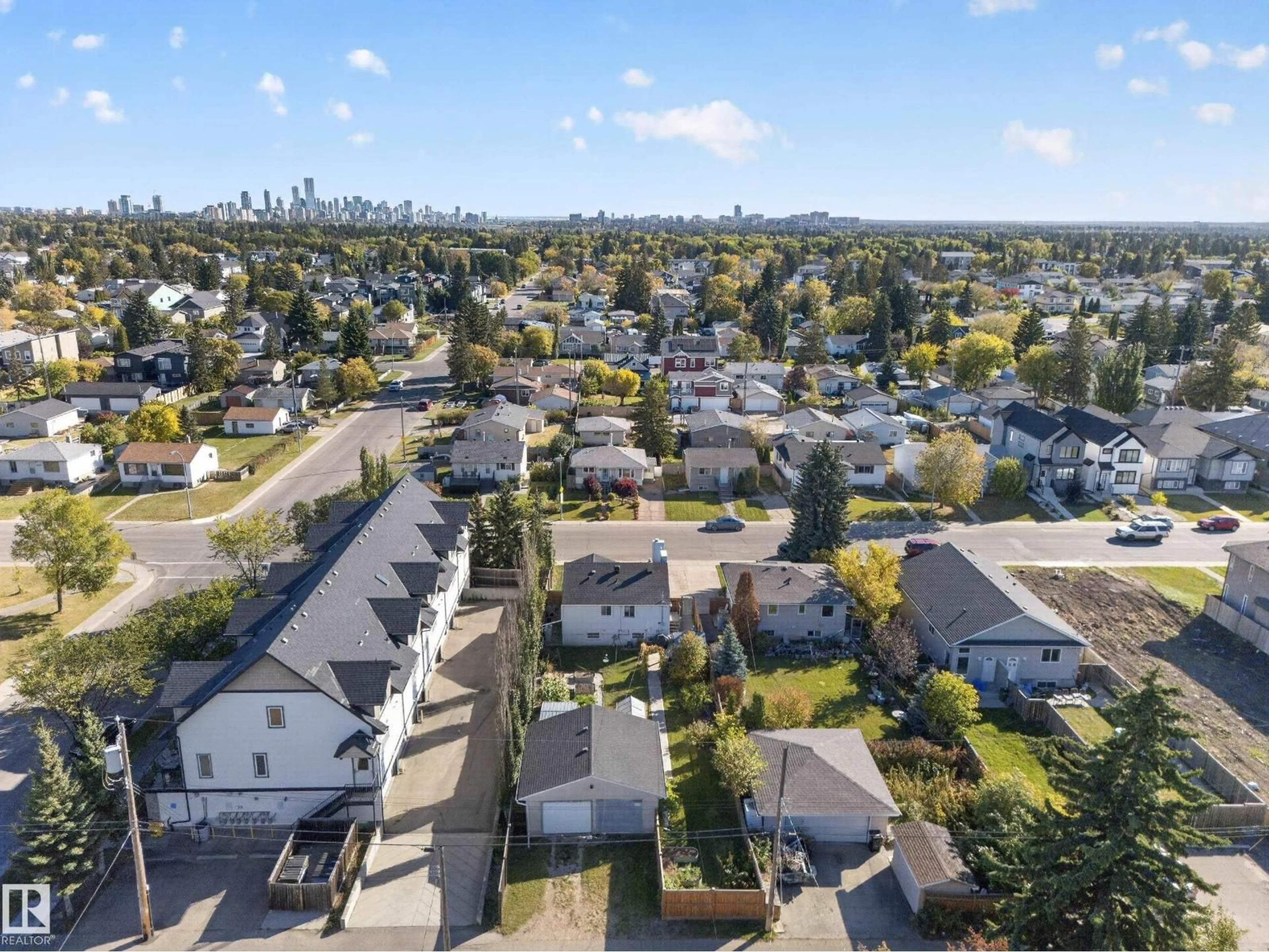 A pic from outside/outdoor area/front of a property/back of a property/a pic from drone, unknown for NW - 9246 154 ST, Edmonton Alberta T5R1T5