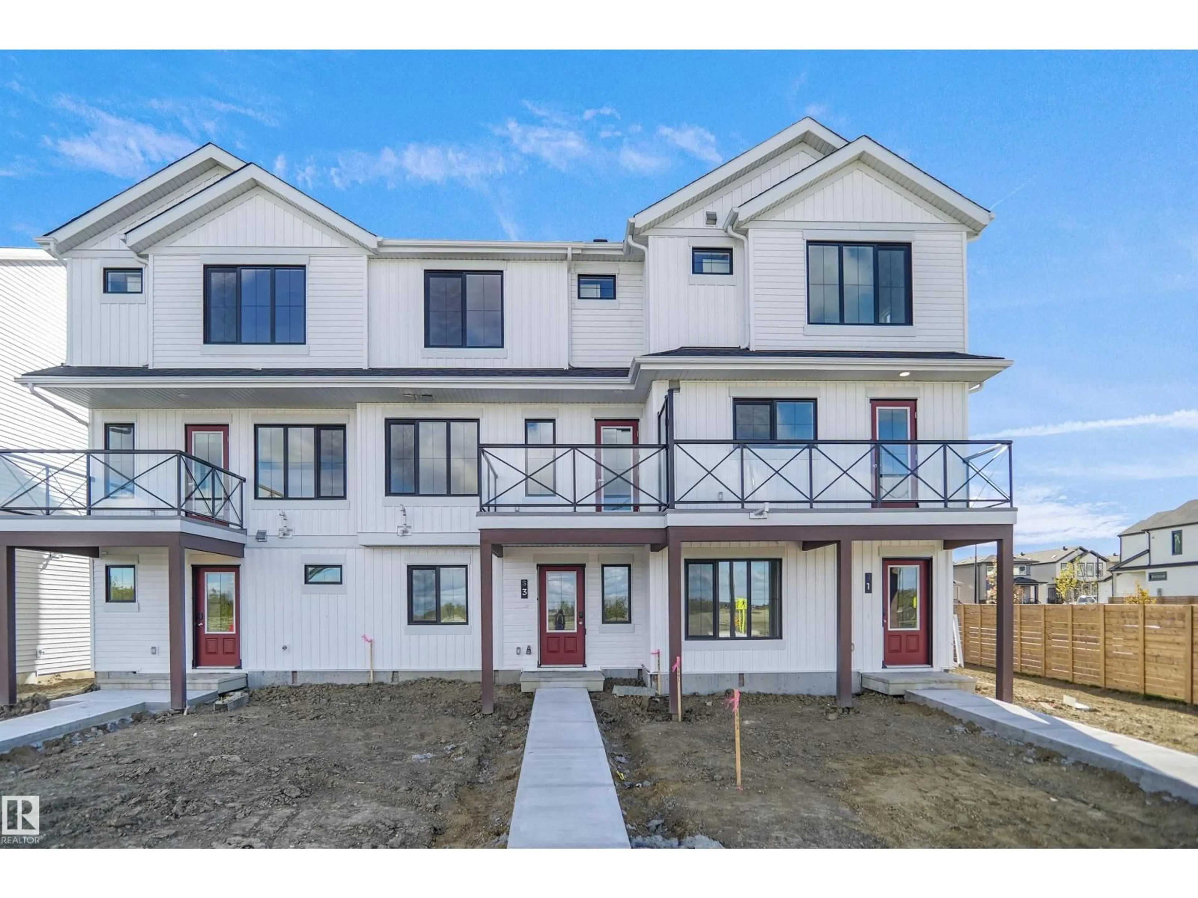 Home with vinyl exterior material, unknown for 2032 MARQUIS WY, Edmonton Alberta T5Y4E7
