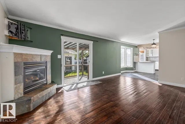 8907 136 AV, Edmonton 5