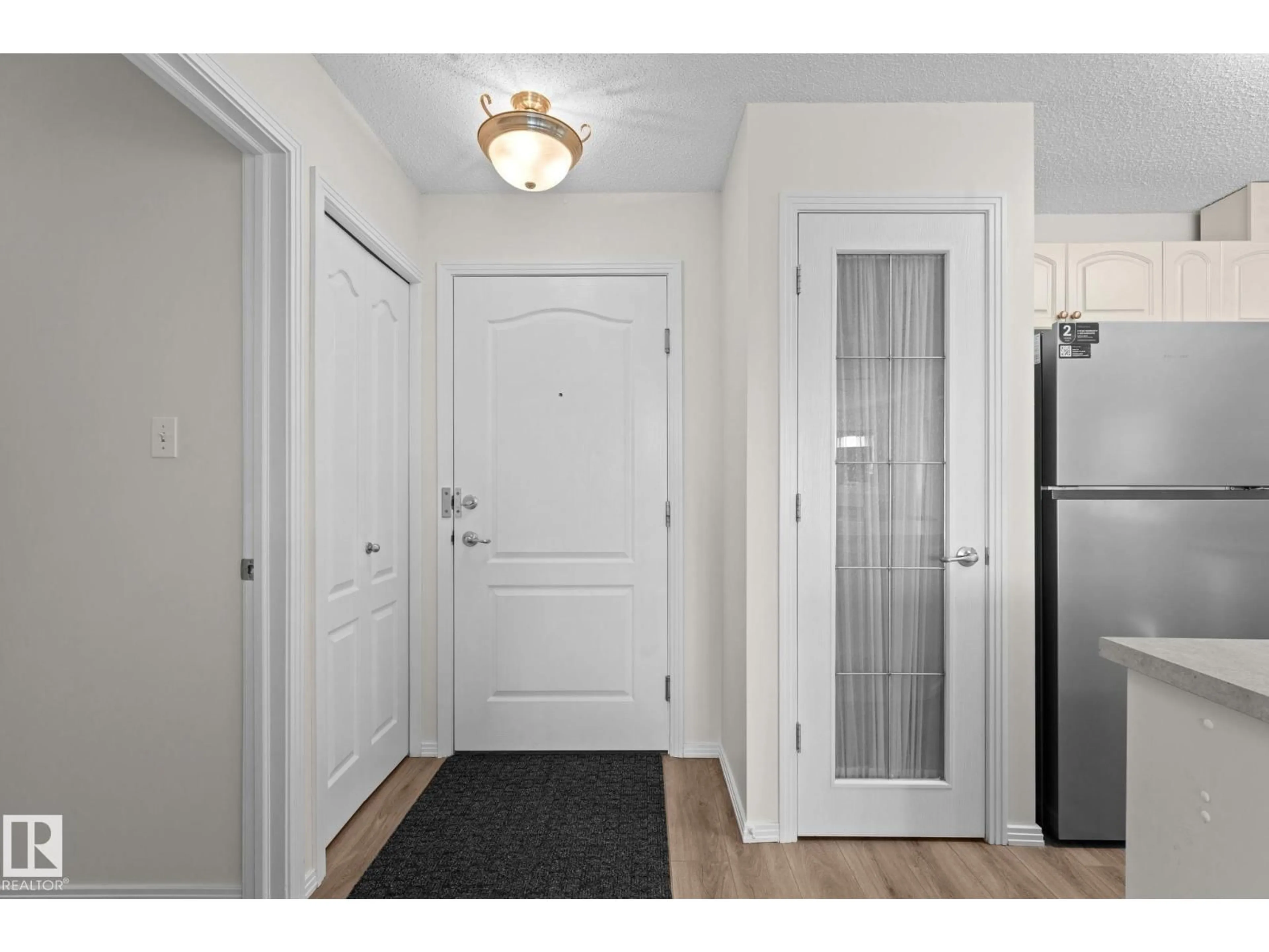 Indoor entryway for 207 - 2420 108 ST, Edmonton Alberta T6J7J3