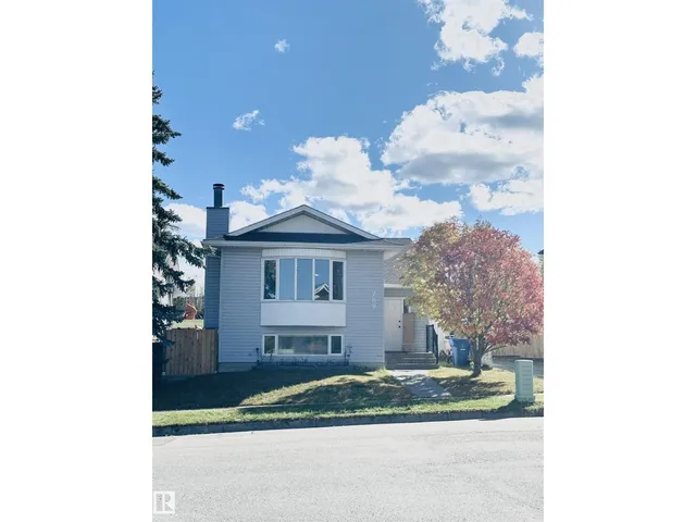 289 TOCHER AV, Hinton 2