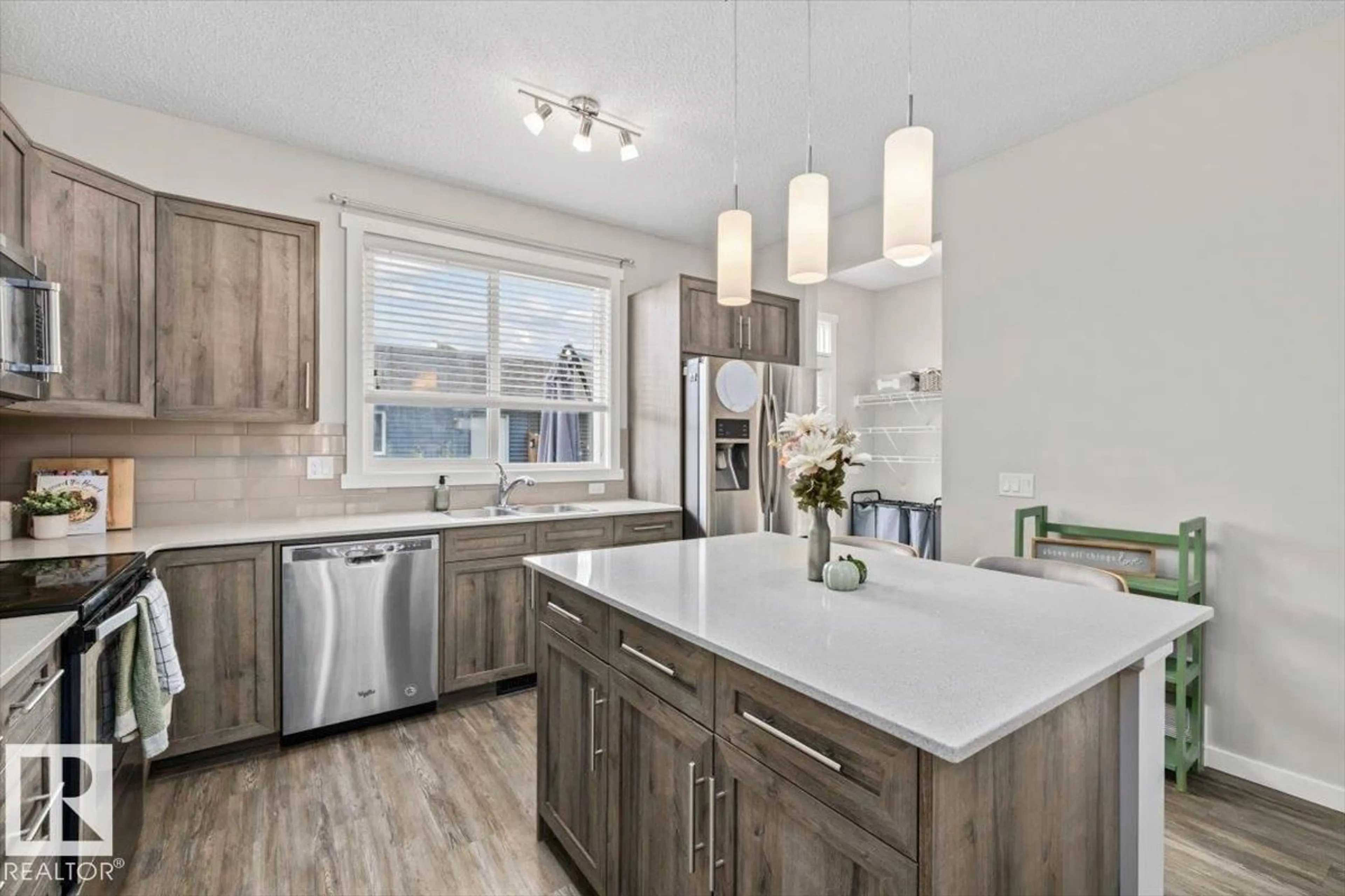 Open concept kitchen, unknown for 2675 MAPLE WAY, Edmonton Alberta T6T2C8