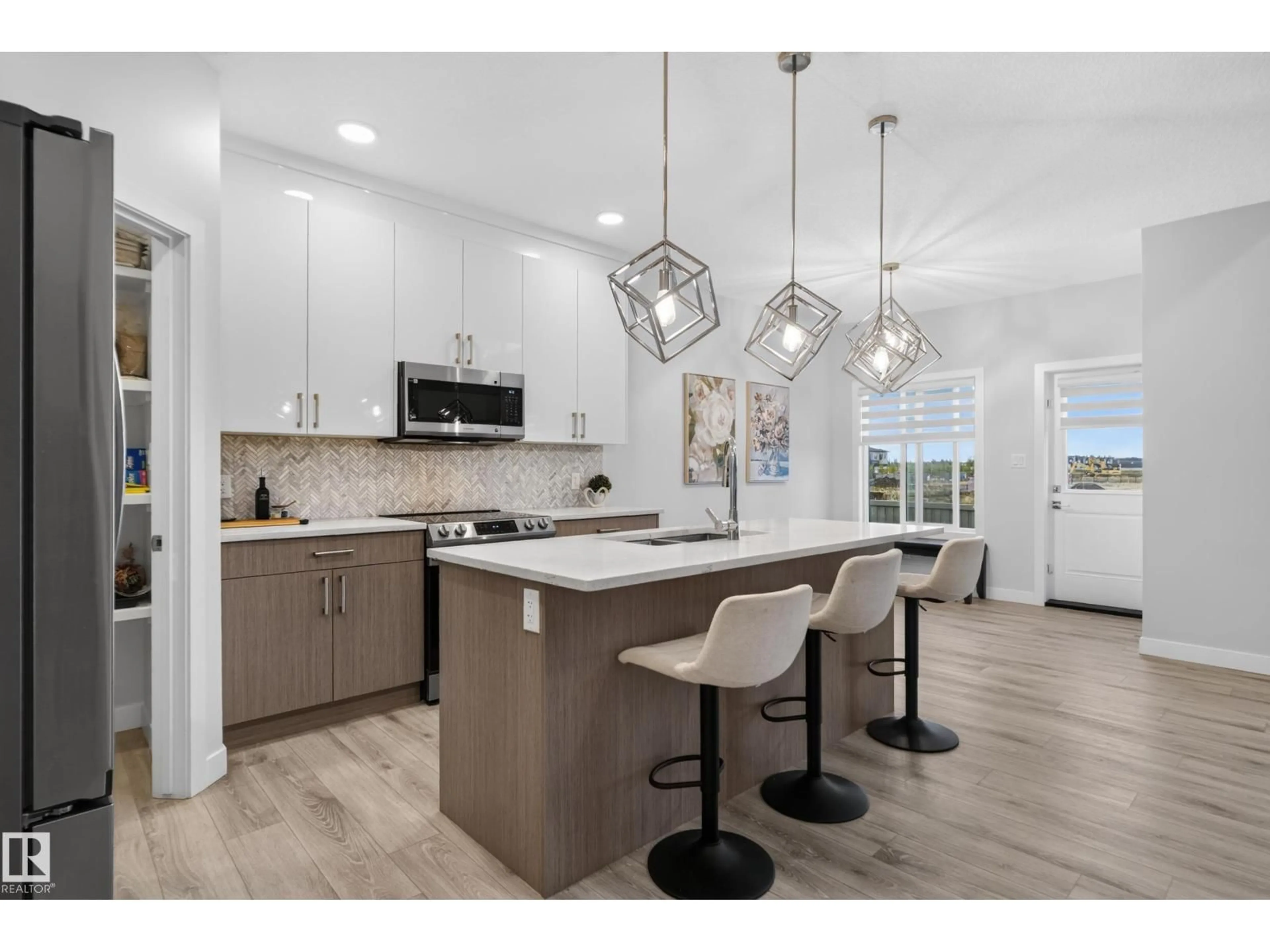 Open concept kitchen, ceramic/tile floor for 103 EDGEFIELD WY, St. Albert Alberta T8N8A8