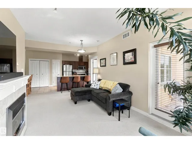 421 10333 112 ST NW, Edmonton 5