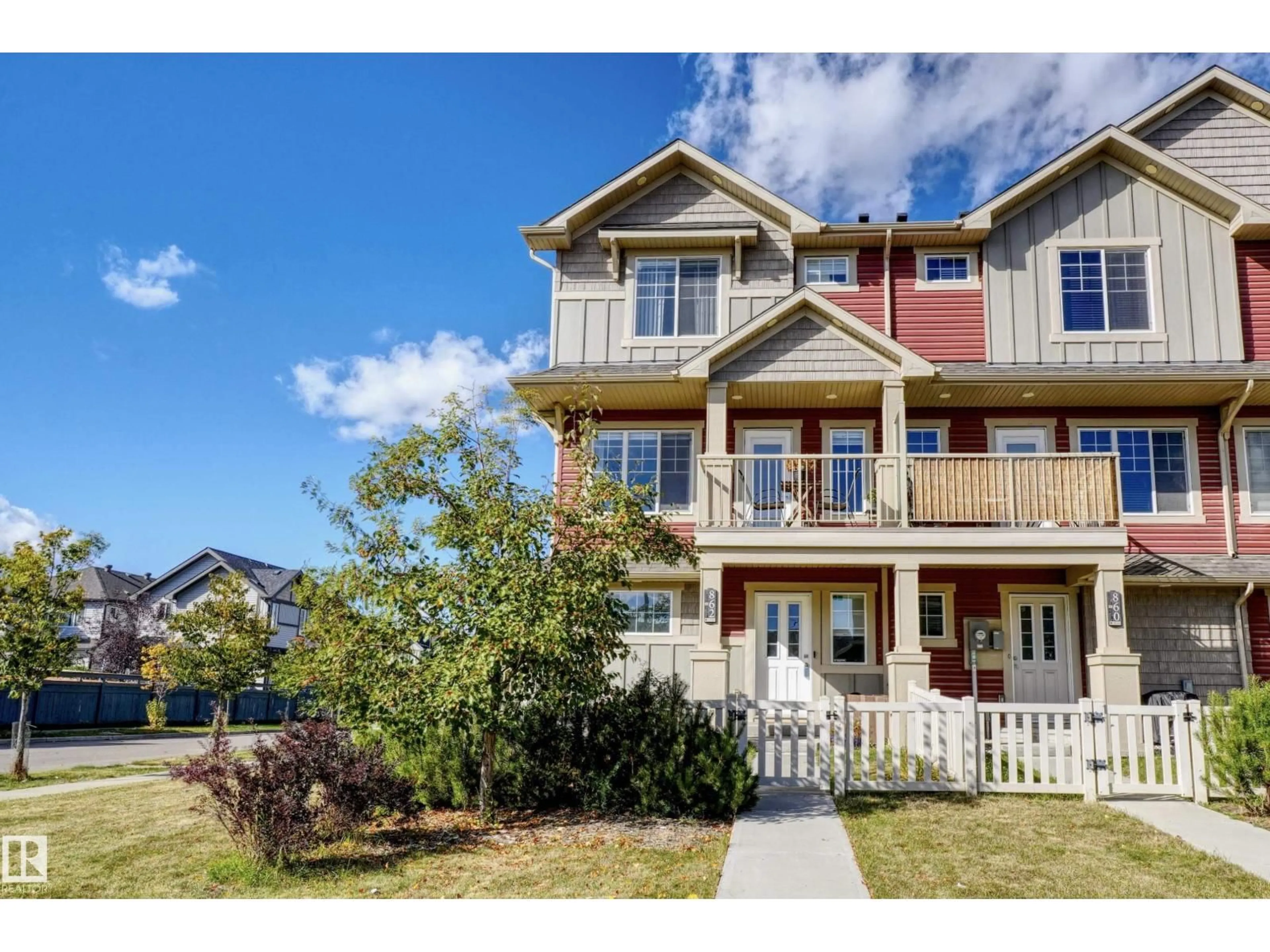 Home with vinyl exterior material, water/lake/river/ocean view for 862 DANIELS WY, Edmonton Alberta T6W4C8
