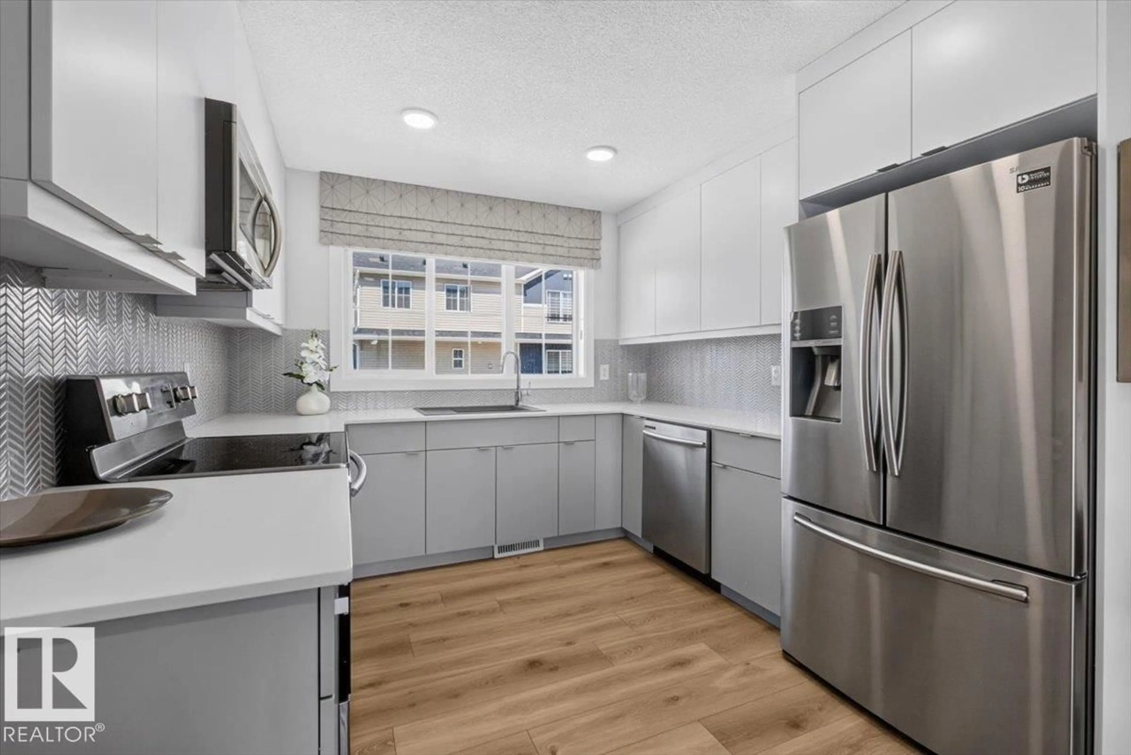 Open concept kitchen, ceramic/tile floor for 862 DANIELS WY, Edmonton Alberta T6W4C8