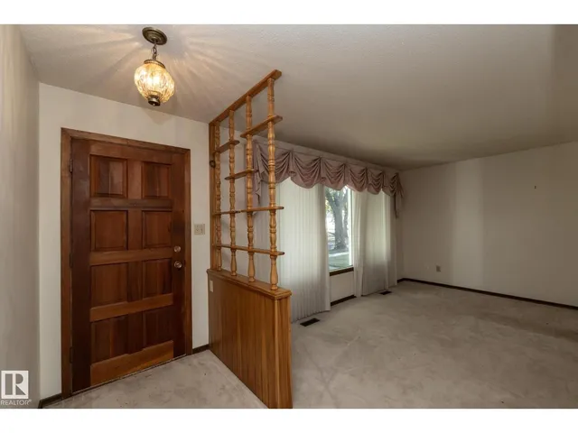 11322 52 ST, Edmonton 5