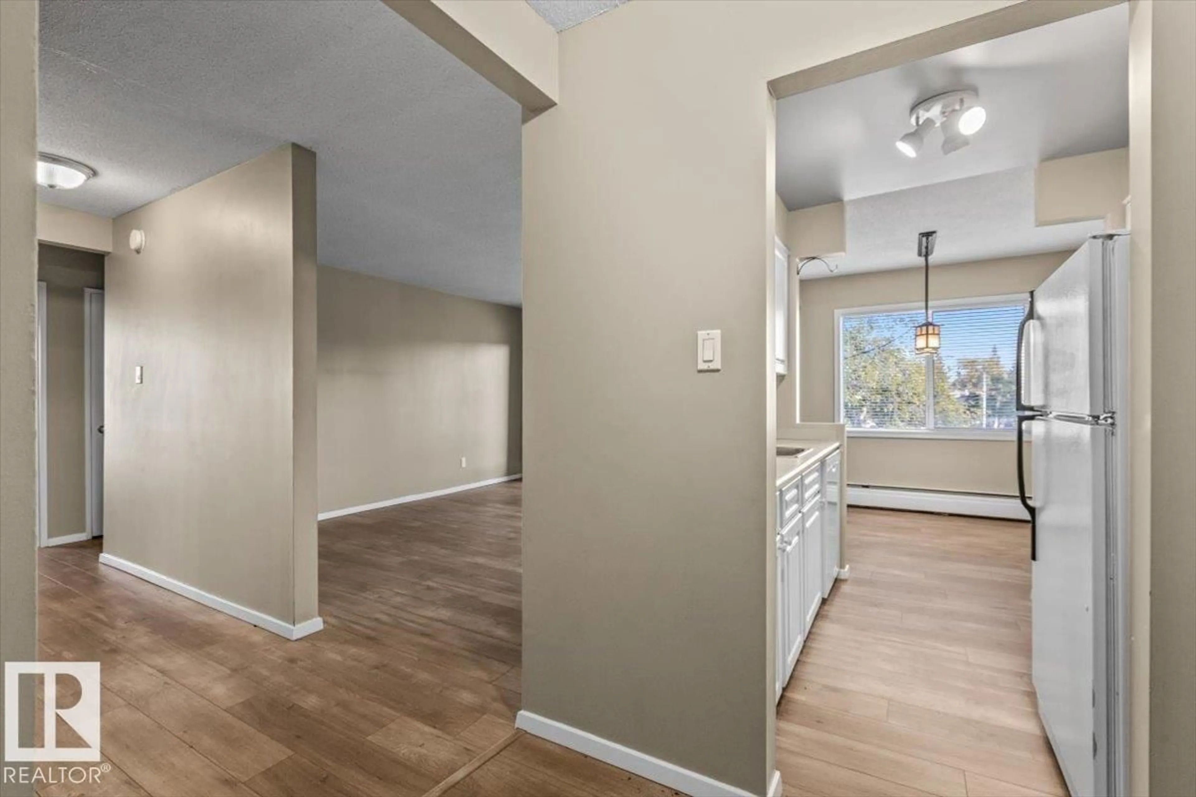 A pic of a room for #301 - 11465 41 AV, Edmonton Alberta T6J0T9