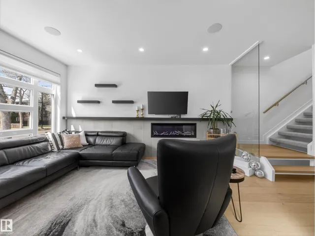 NW - 10449 143 ST, Edmonton 3