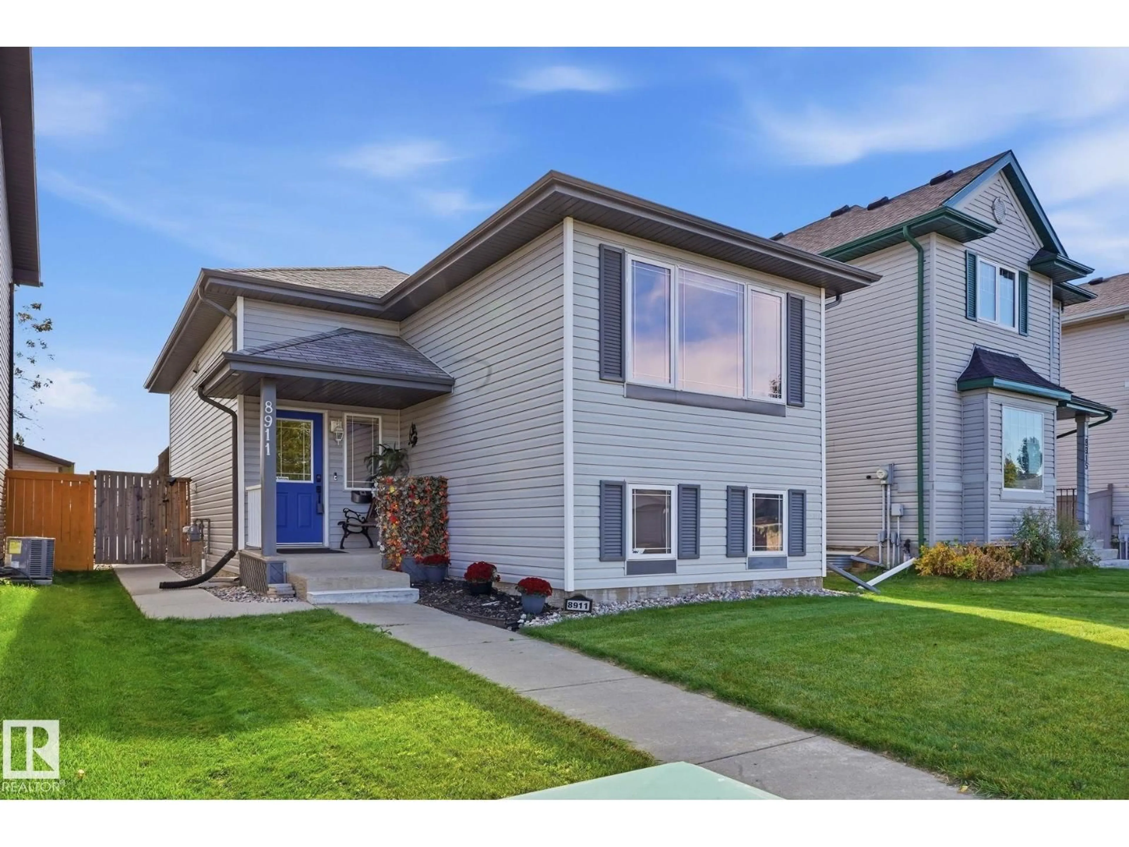 Unknown for 8911 173 AV NW, Edmonton Alberta T5Z3W5
