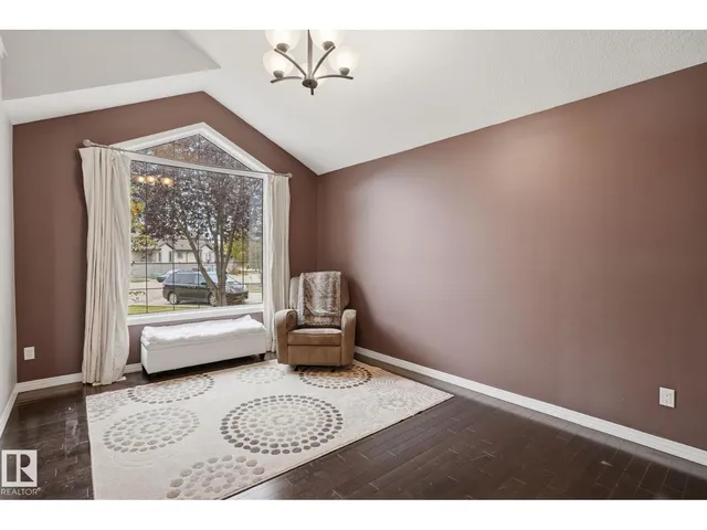 1209 CUNNINGHAM DR, Edmonton 4