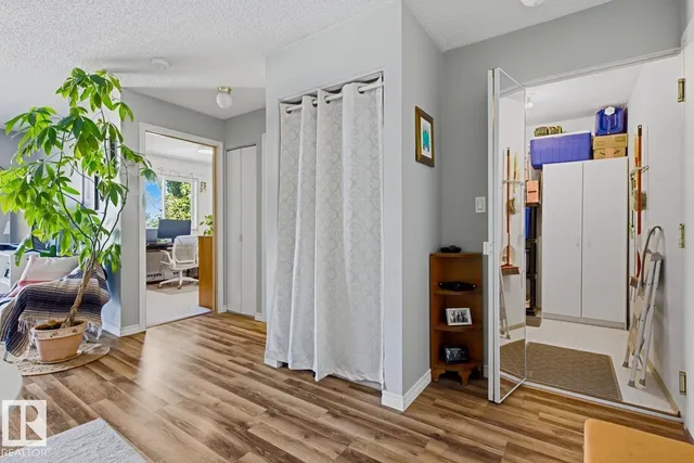 #428 - 2520 50 ST NW, Edmonton 5
