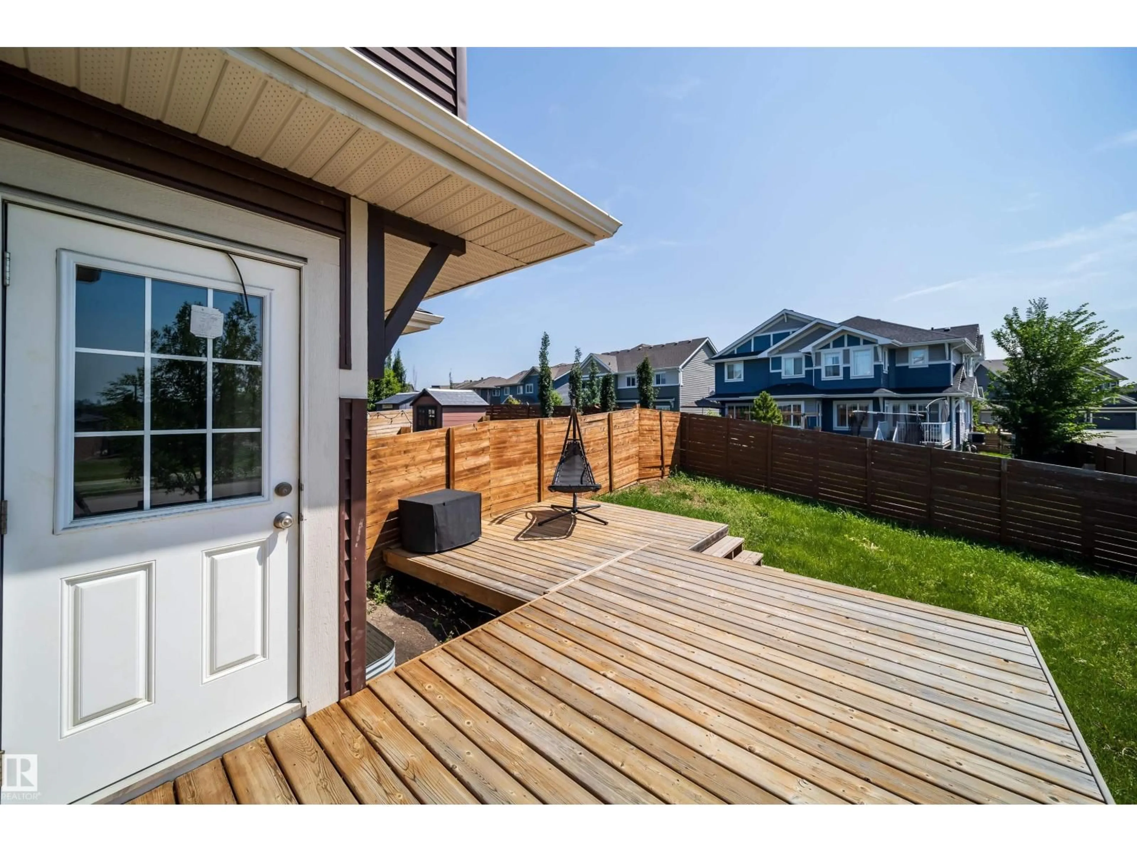 Patio, water/lake/river/ocean view for 114 JAMES CR, St. Albert Alberta T8N7S6