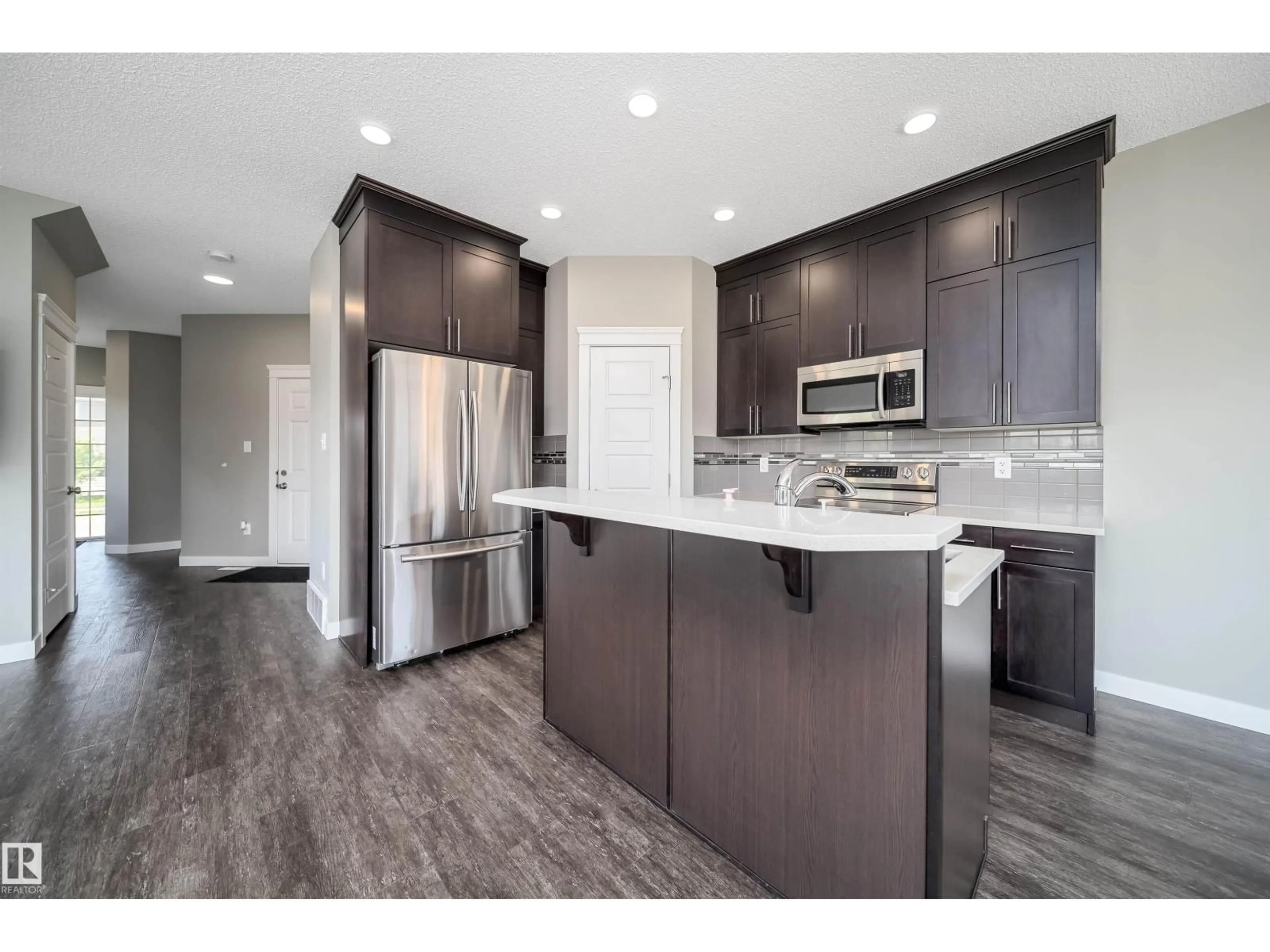 Open concept kitchen, unknown for 114 JAMES CR, St. Albert Alberta T8N7S6