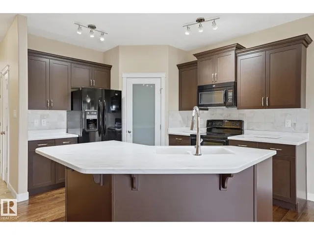 19 340 SPRUCE RIDGE RD, Spruce Grove 5