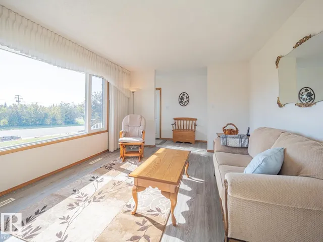5320 54 ST, Bashaw 5