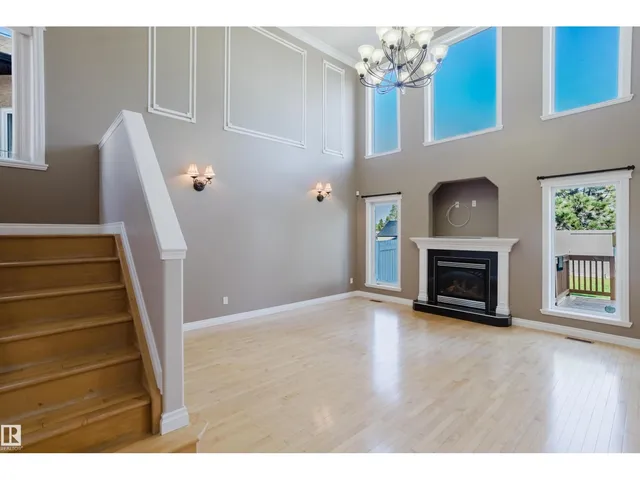 11616 174 AV, Edmonton 5
