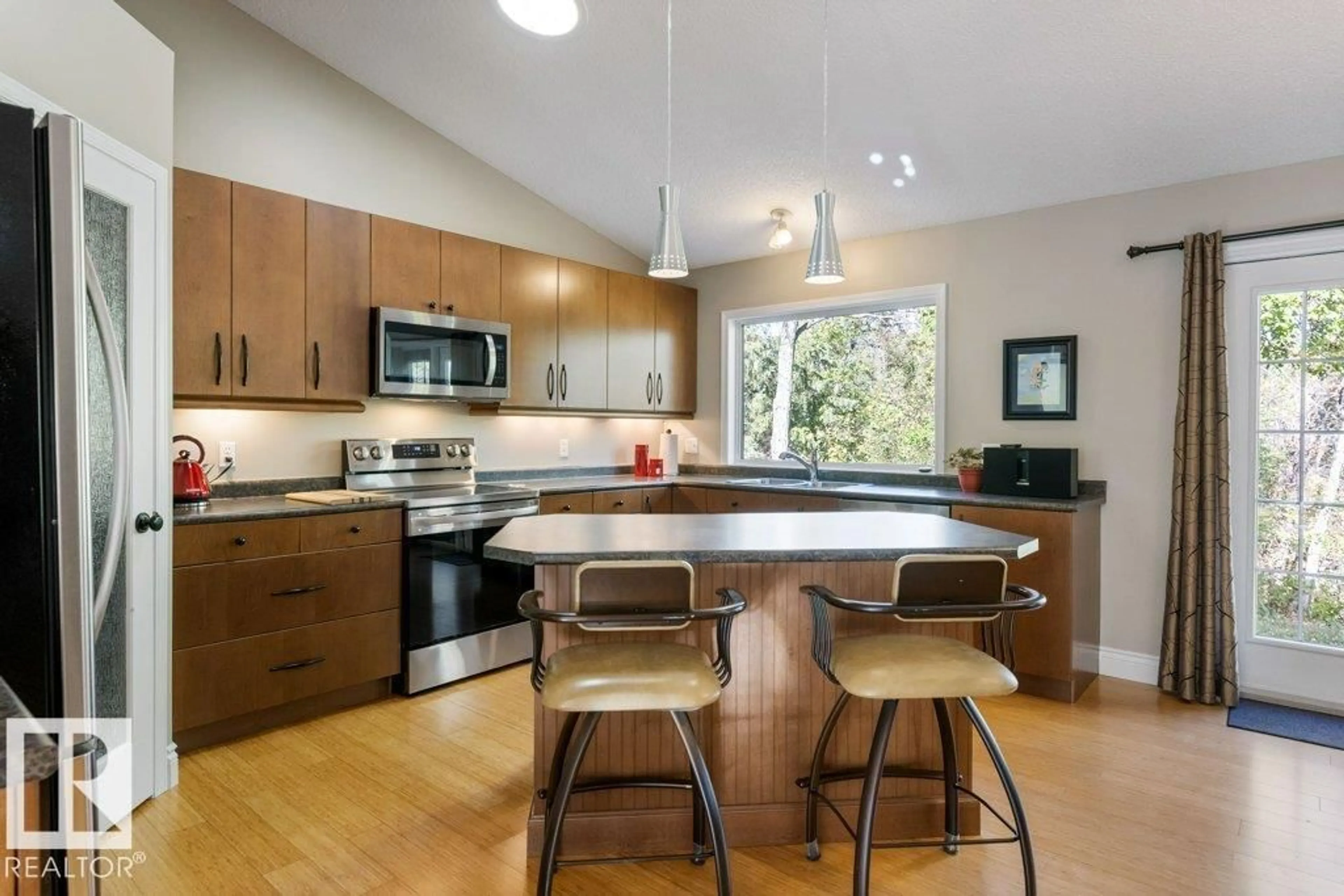 Unknown for 27 FAIR OAKS DR, St. Albert Alberta T8N1P7