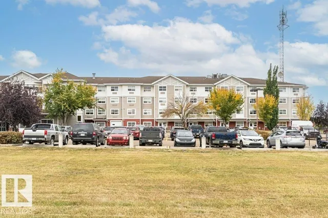 8802 - 233 SOUTHFORT DR, Fort Saskatchewan 3