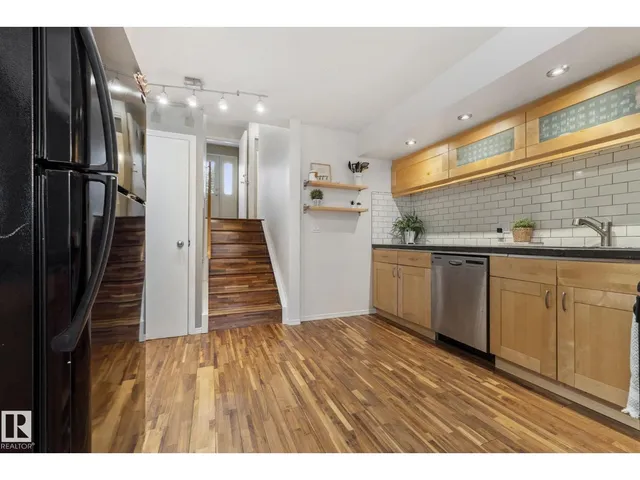 10 GRANDVIEW RG, St. Albert 2
