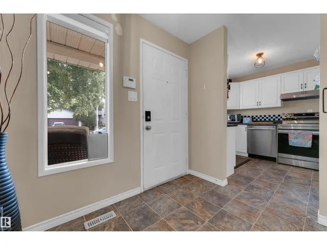 NW - 1920 145 AV, Edmonton 5