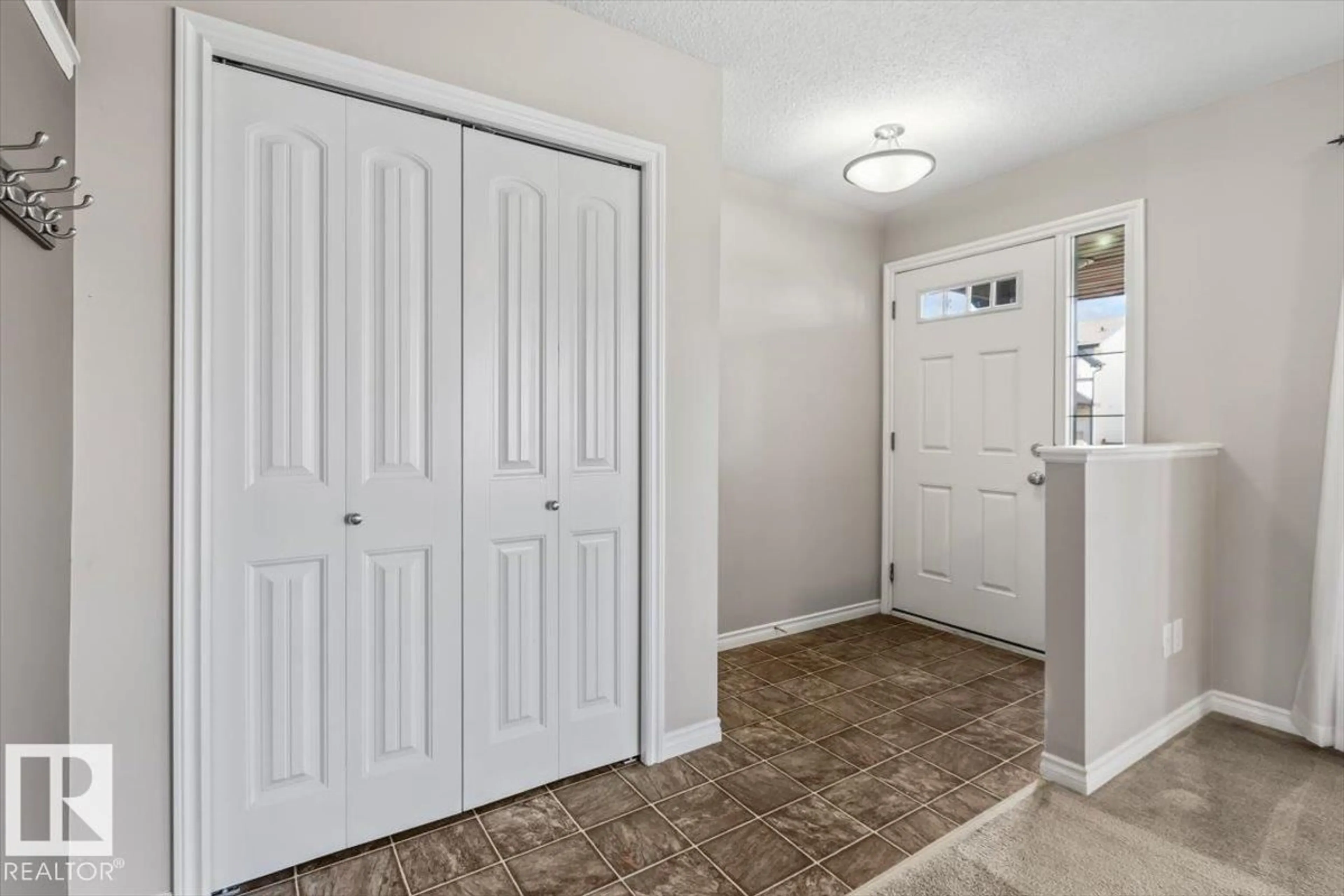 Indoor entryway for 627 SONGHURST WD, Leduc Alberta T9E0P6