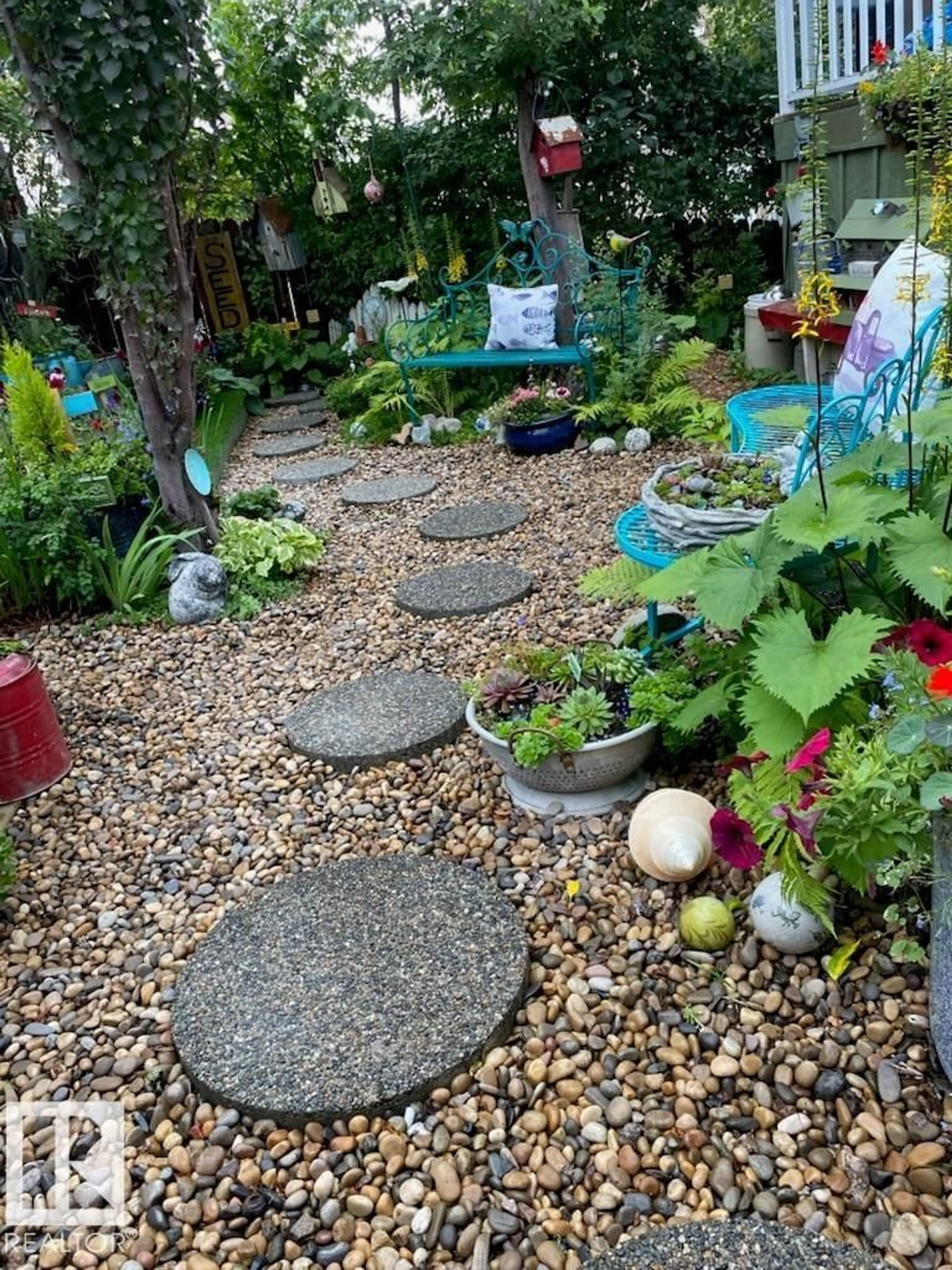 Patio, street for 4909 57 AV, Stony Plain Alberta T7Z1A9