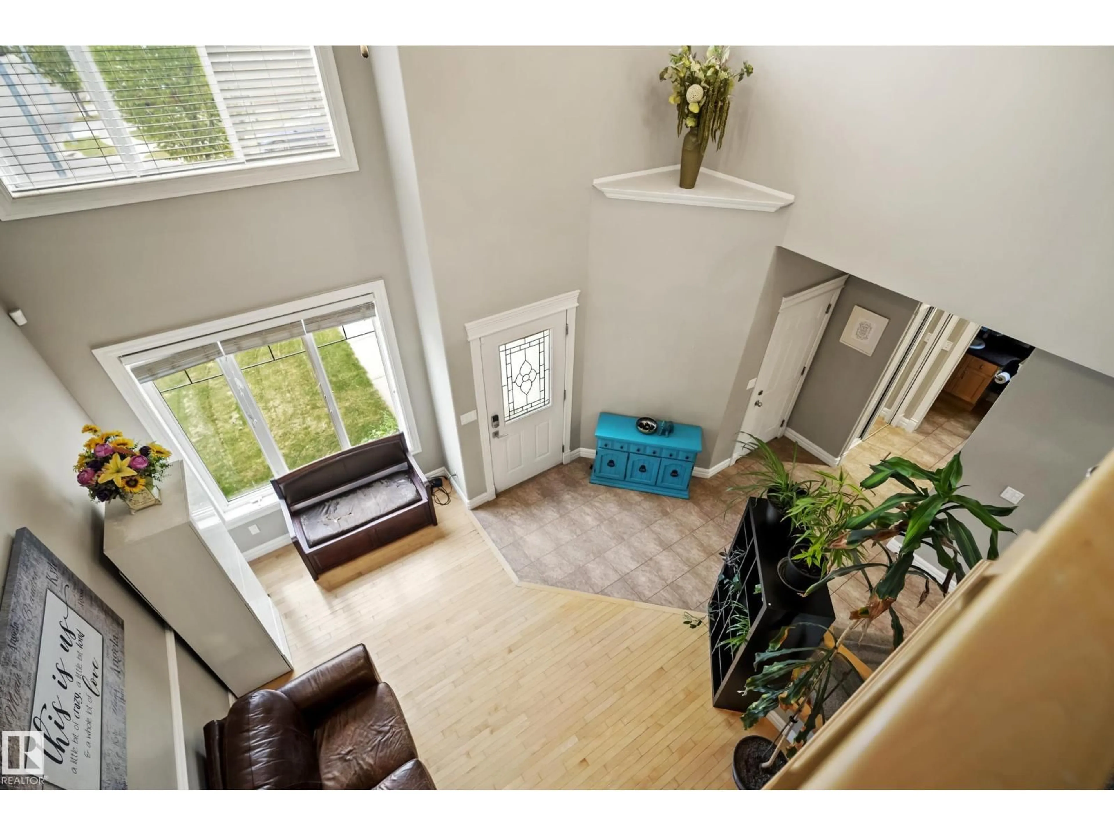 Indoor entryway for 5403 60 ST, Beaumont Alberta T4X0B3