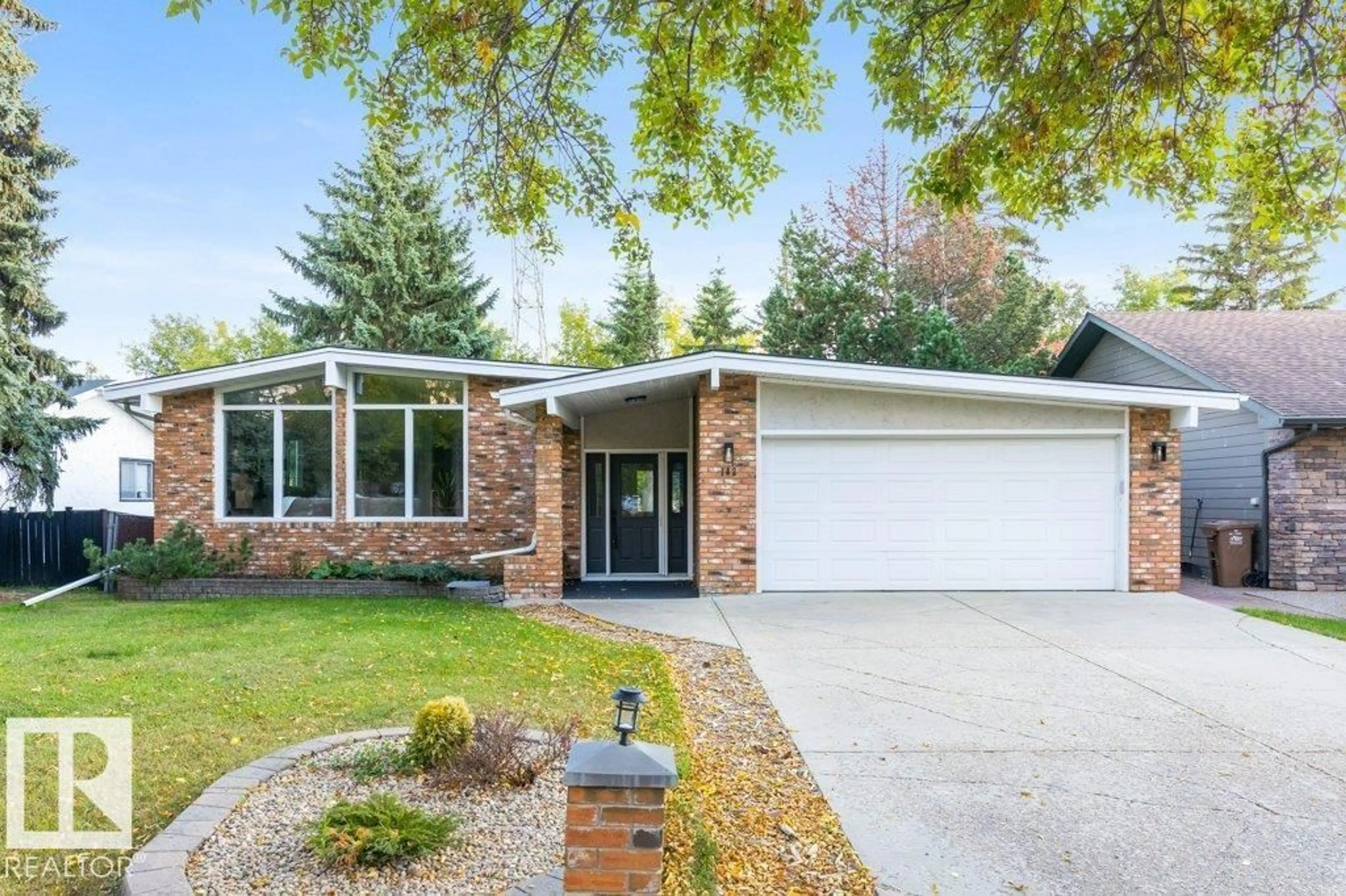 Home with vinyl exterior material, street for 102 GOODRIDGE DR, St. Albert Alberta T8N2B2