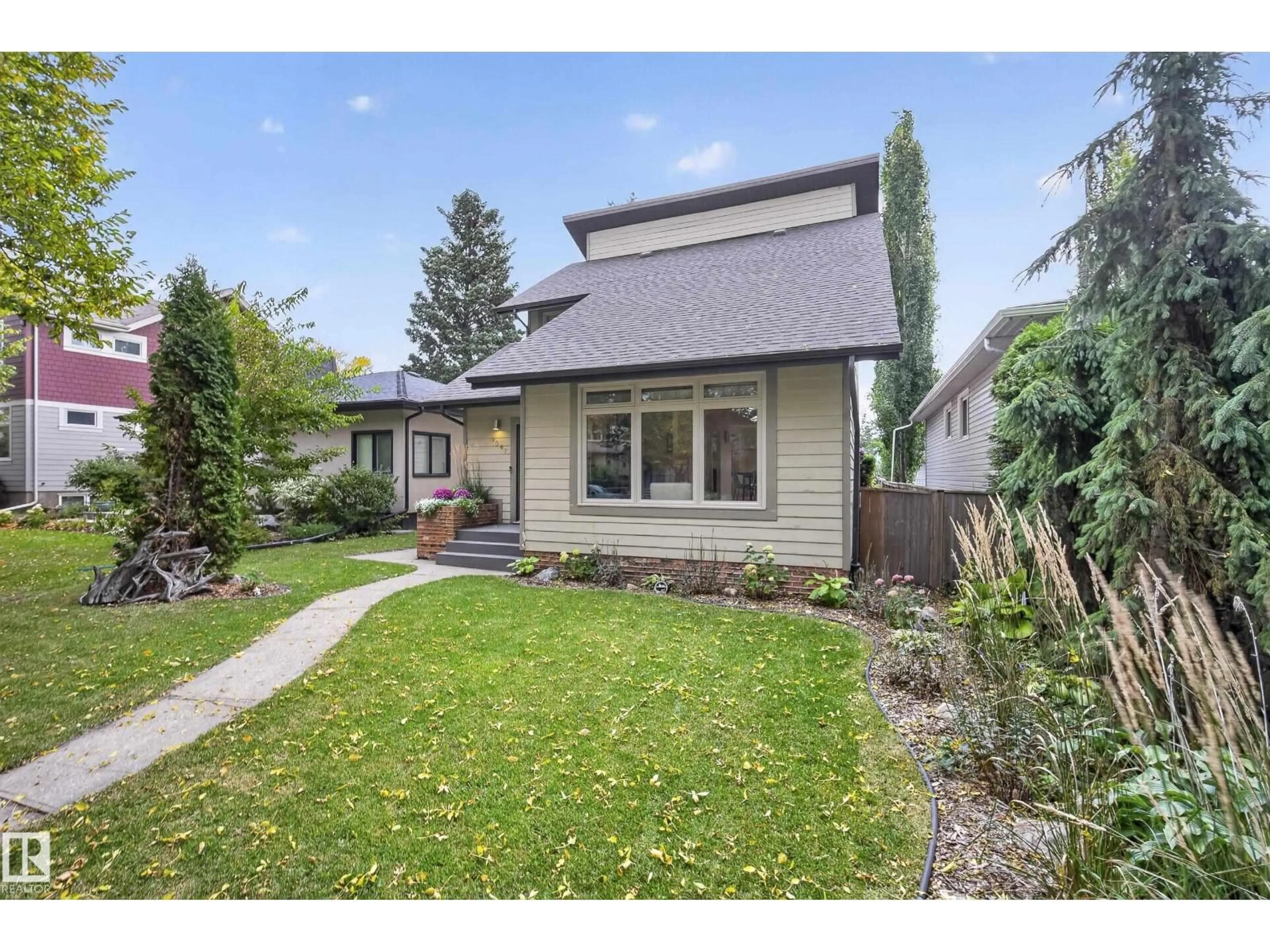 Unknown for 9047 94 ST, Edmonton Alberta T6C3V3