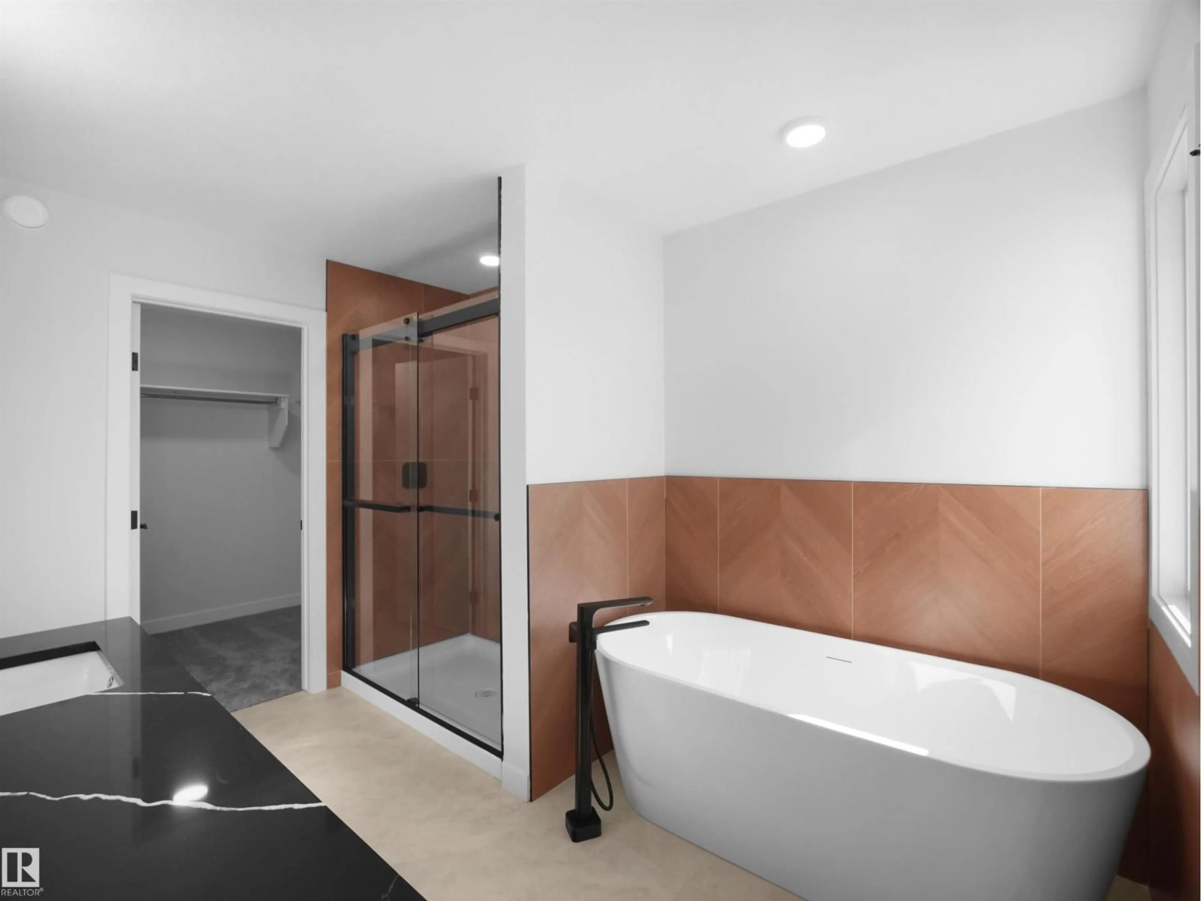 Standard bathroom, ceramic/tile floor for 22108 94 AV, Edmonton Alberta T5T7T6
