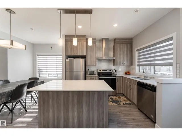 #41 - 2215 24 ST, Edmonton 2