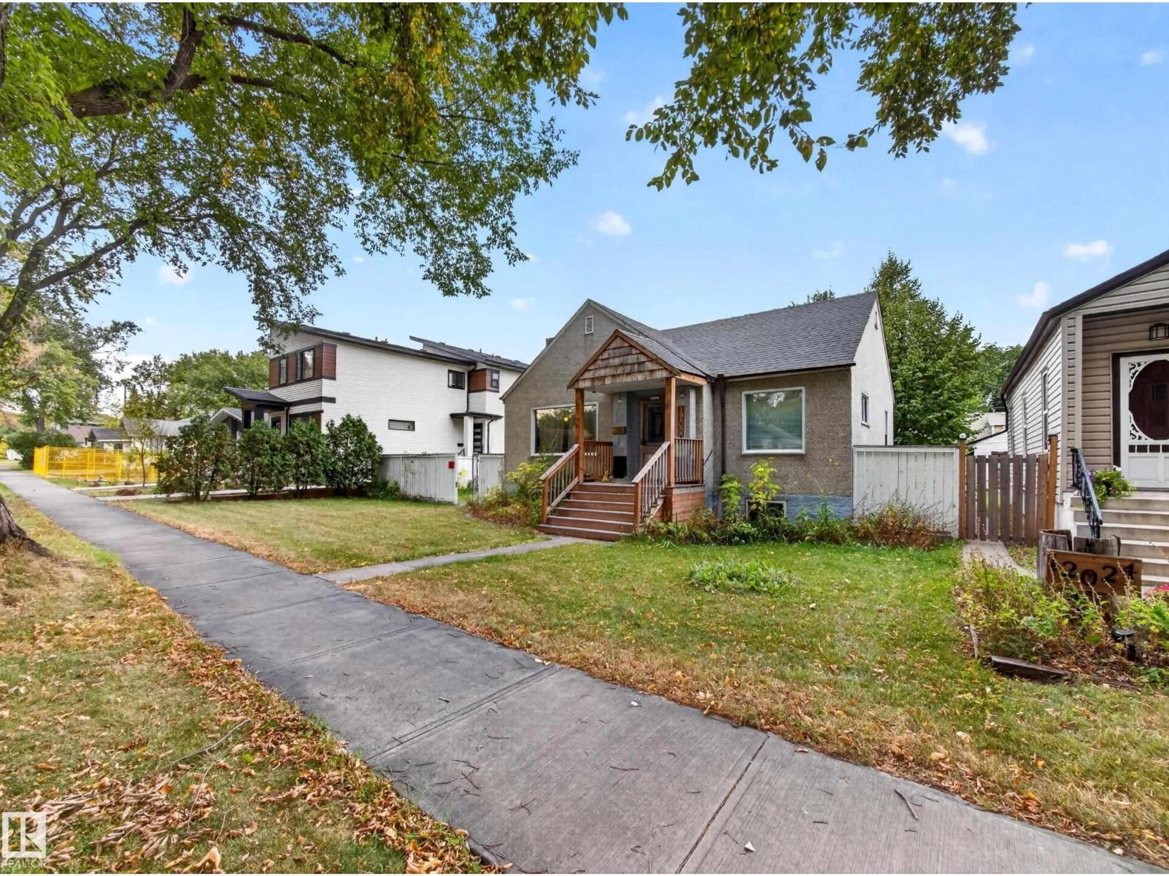 Unknown for NW - 12020 63 ST, Edmonton Alberta T5W4G4