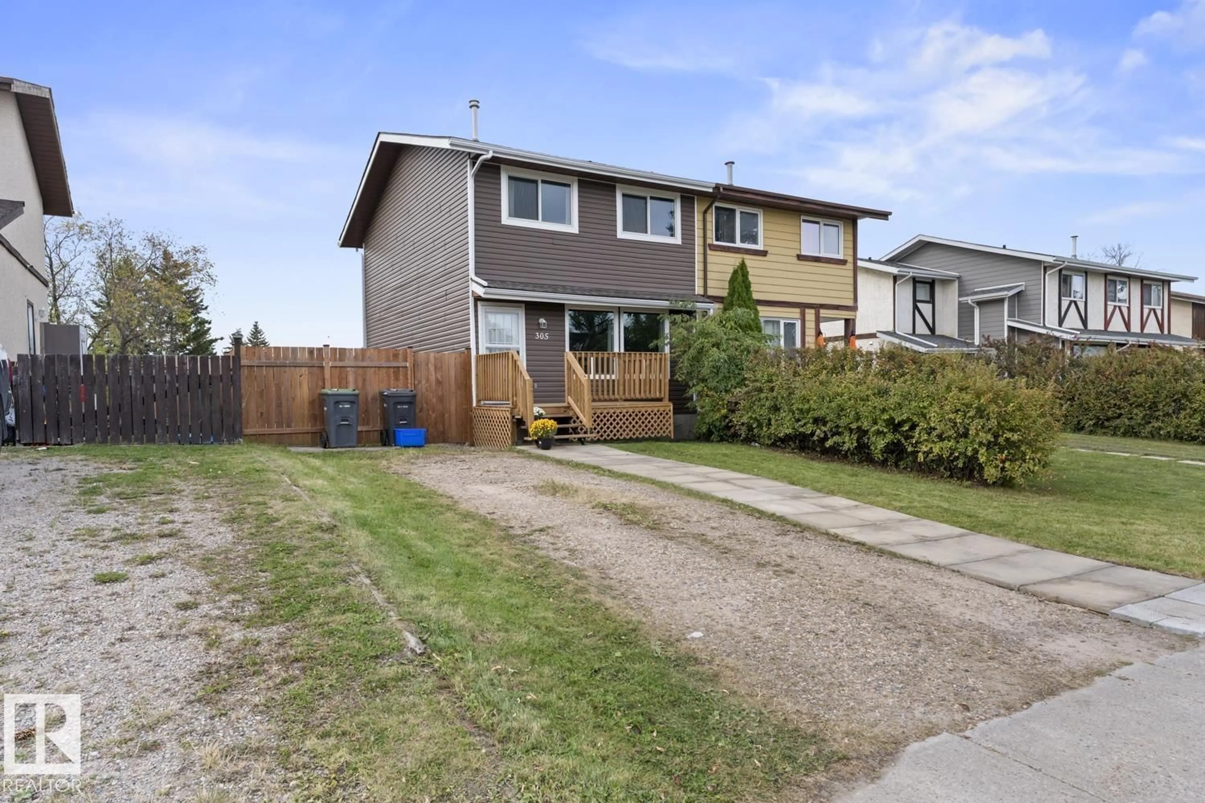 A pic from outside/outdoor area/front of a property/back of a property/a pic from drone, street for 305 19 ST, Cold Lake Alberta T9M1B7