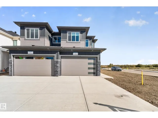 2 PARKER LN, Spruce Grove 4