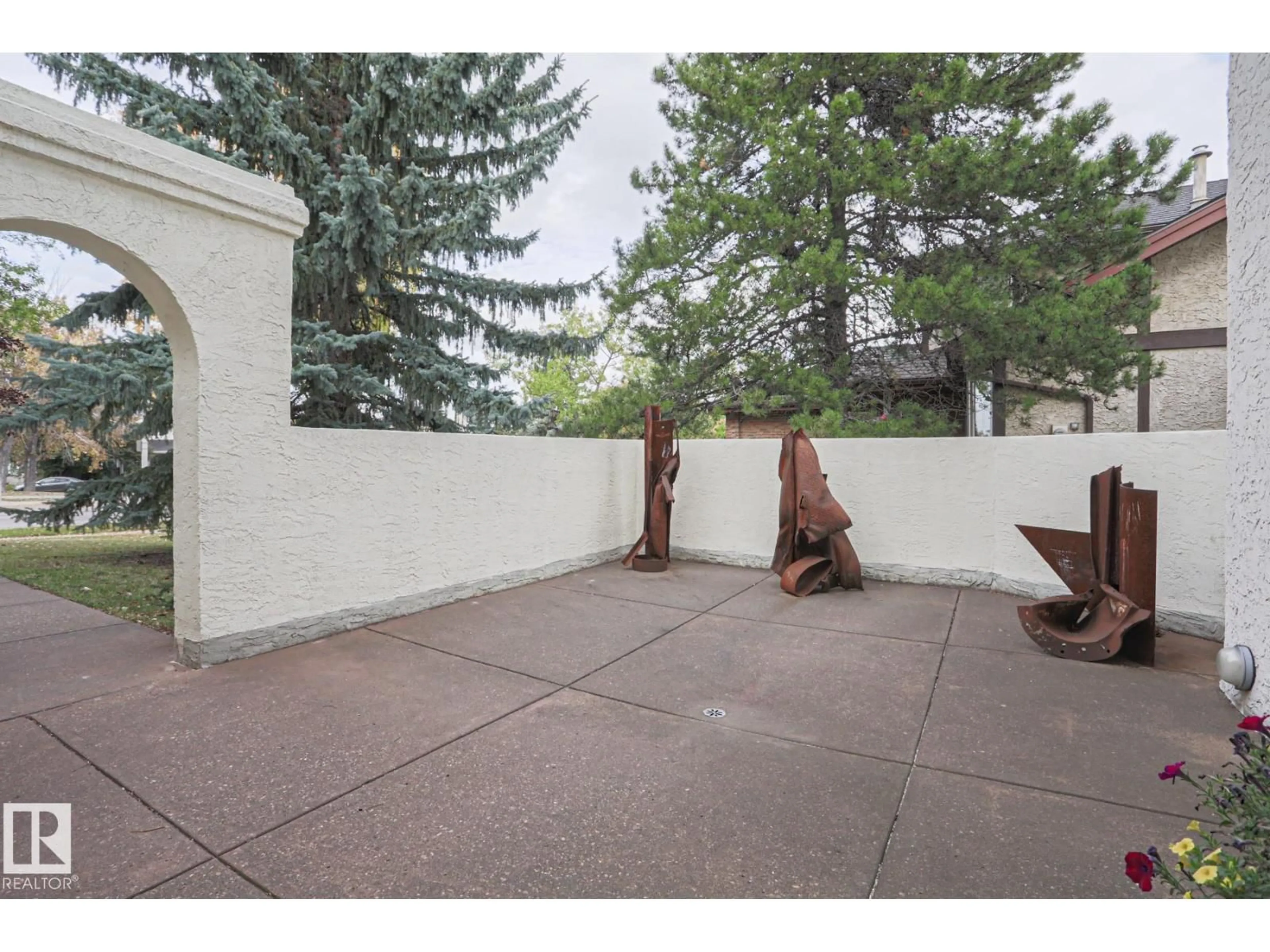 Patio, street for 995 OGILVIE BV, Edmonton Alberta T6R1K1