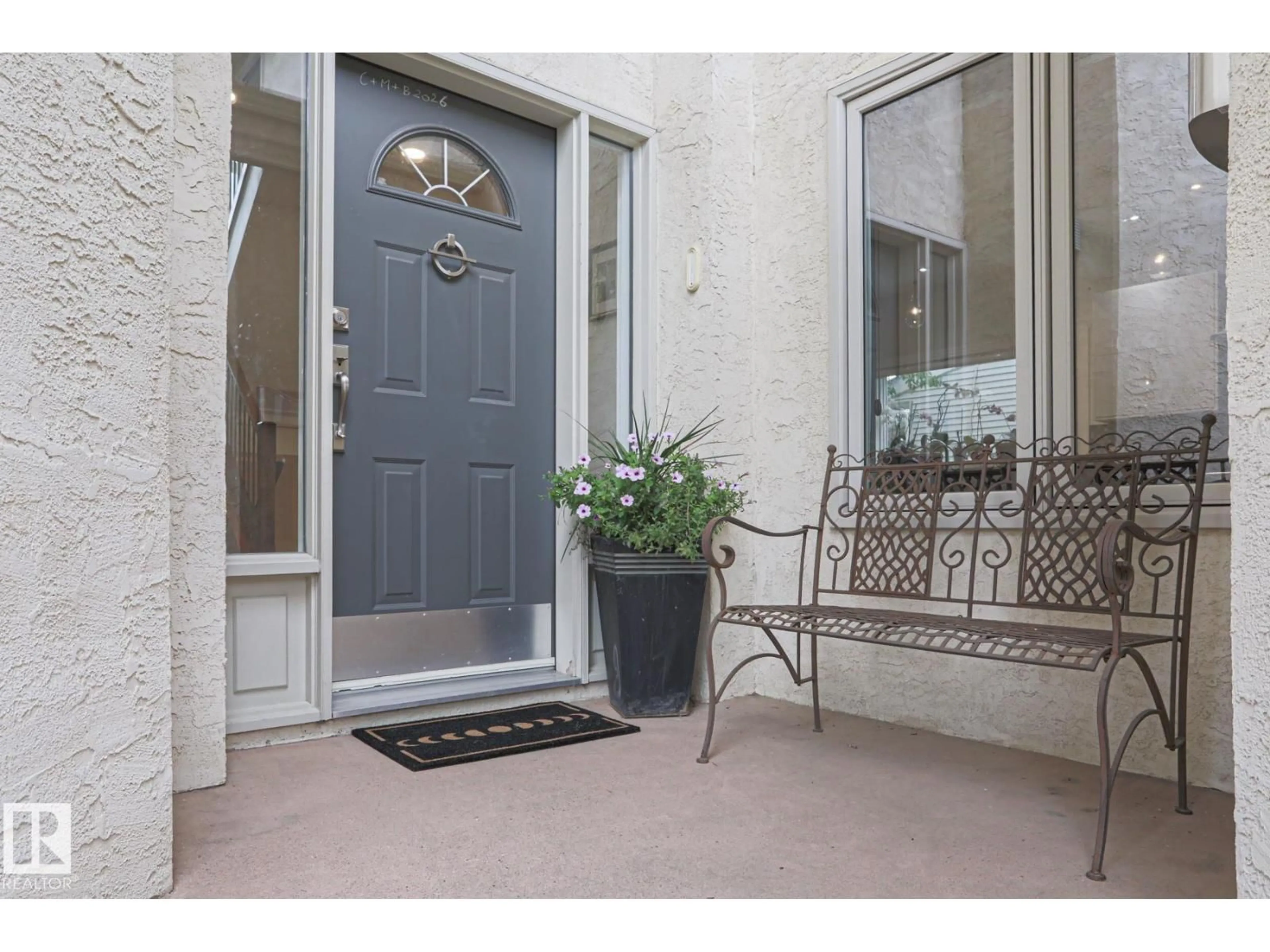 Indoor entryway for 995 OGILVIE BV, Edmonton Alberta T6R1K1