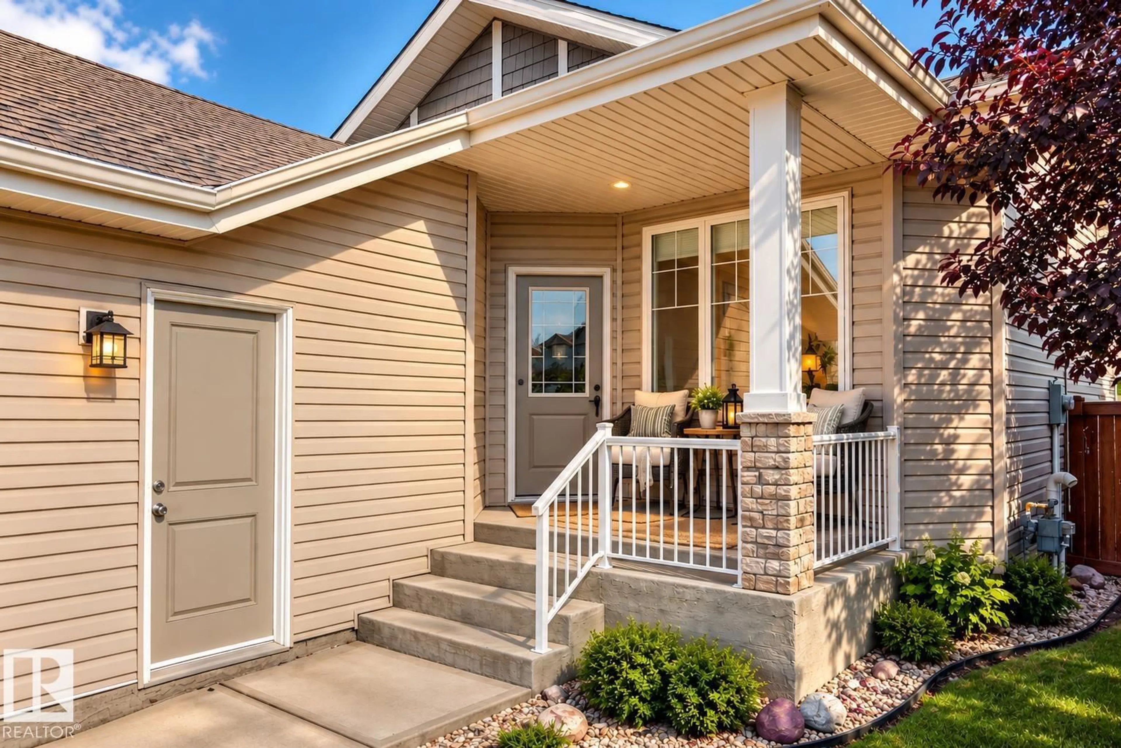 Home with vinyl exterior material, street for 21 SILVERSTONE DR, Stony Plain Alberta T7Z0E8