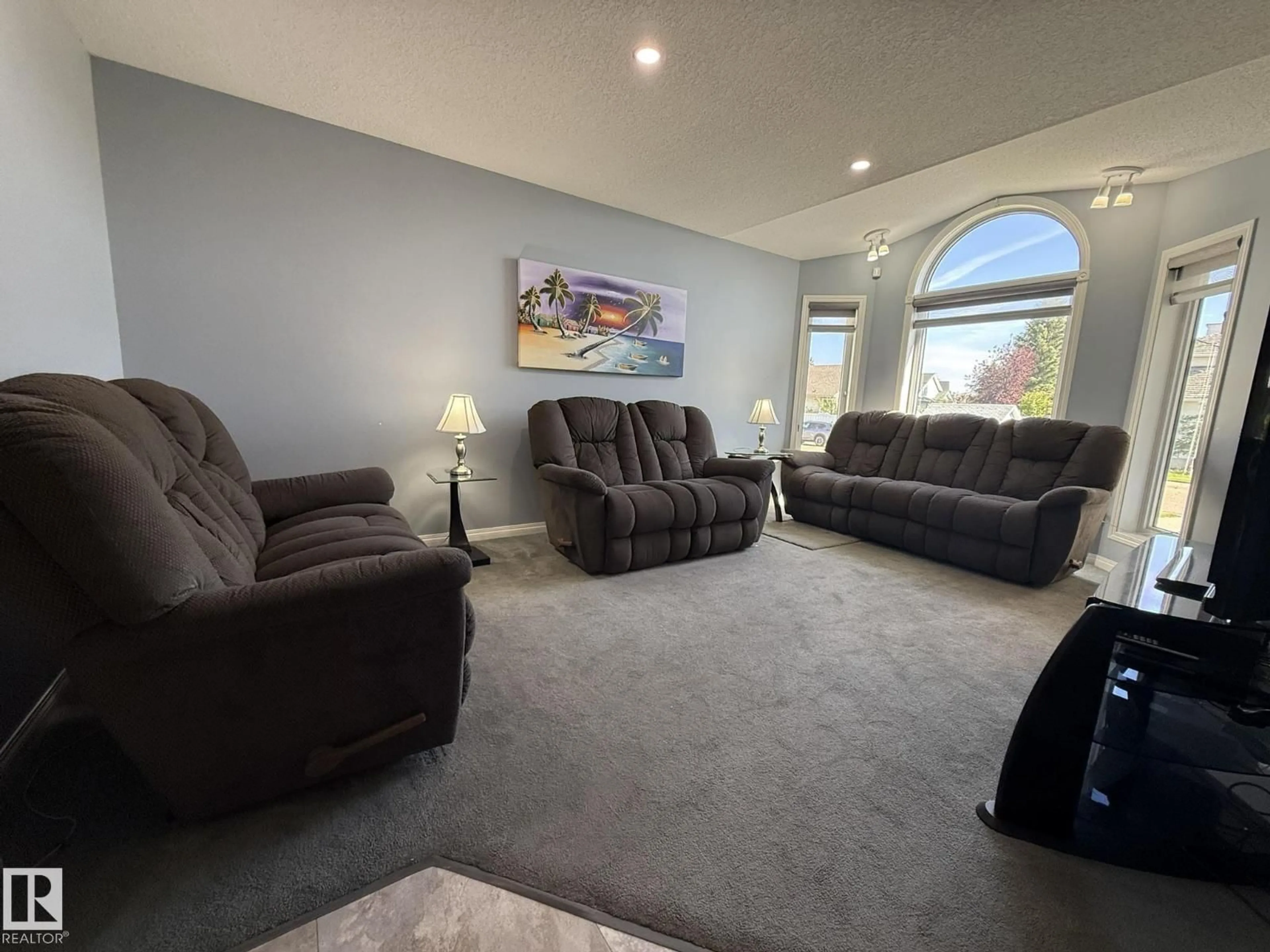 Living room with furniture, carpet floor for NW - 15812 133 ST, Edmonton Alberta T6V1E5