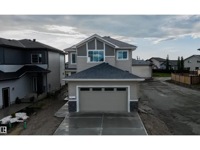44 DALQUIST BAY, Leduc 2