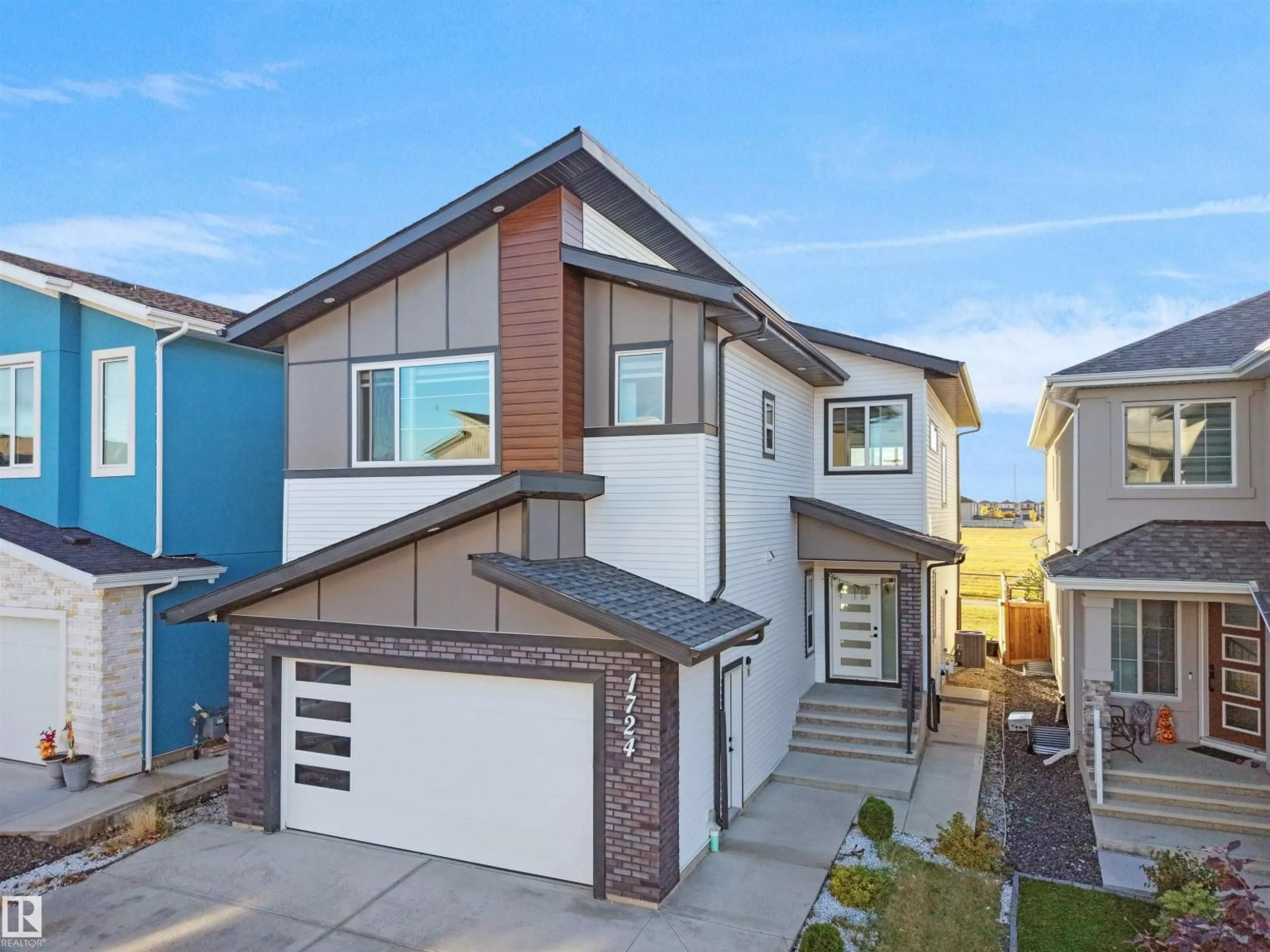 Unknown for NW - 1724 19 ST, Edmonton Alberta T6T2N1