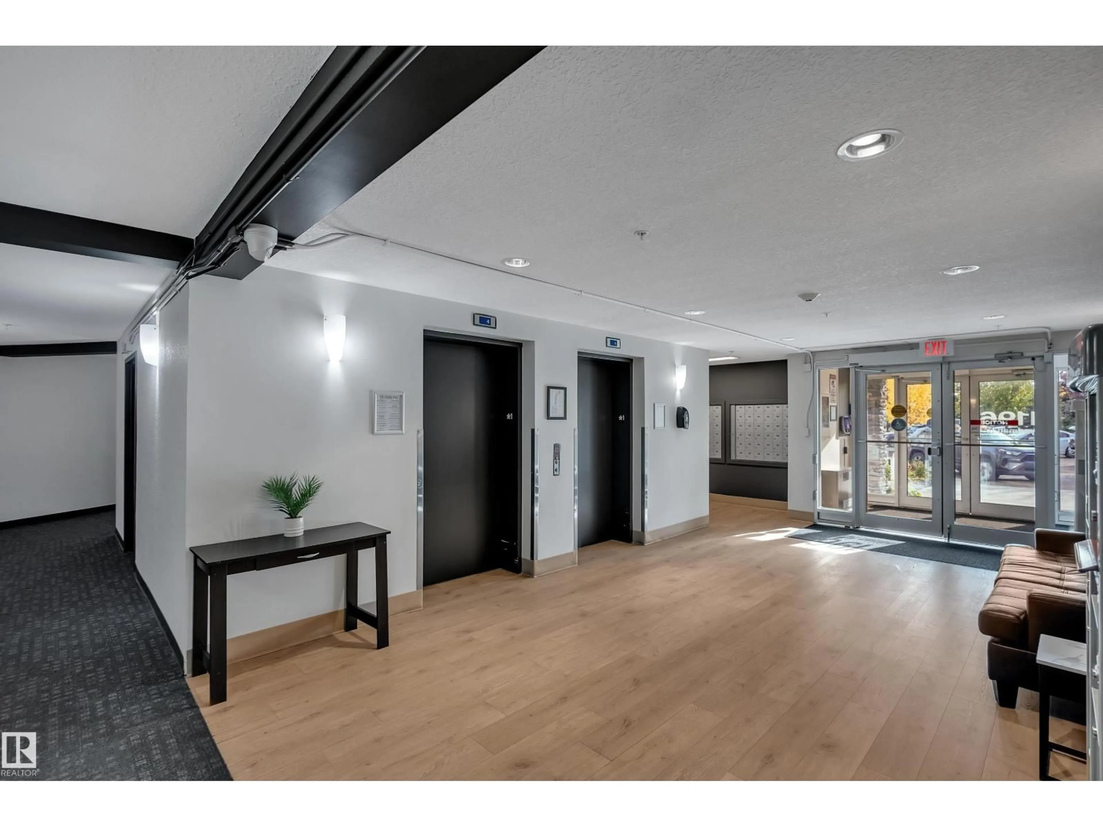 Indoor foyer for 251 - 1196 HYNDMAN RD, Edmonton Alberta T5A0X8