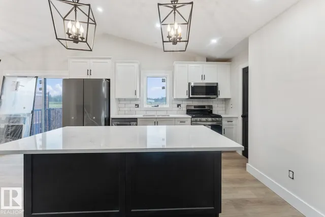305 FUNDY WY, Cold Lake 5