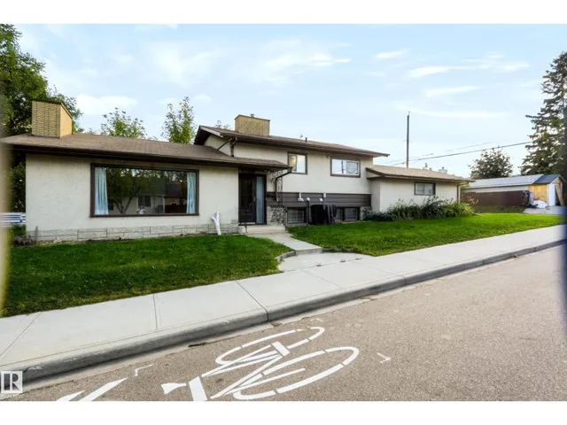 5303 119 AV, Edmonton 4