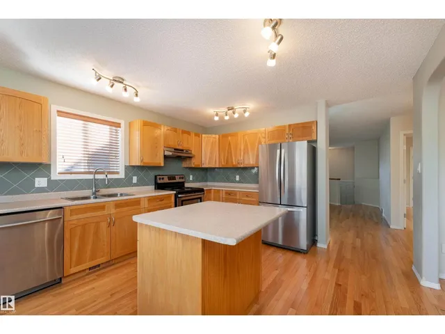 SW - 812 BARNES LINK LI, Edmonton 5