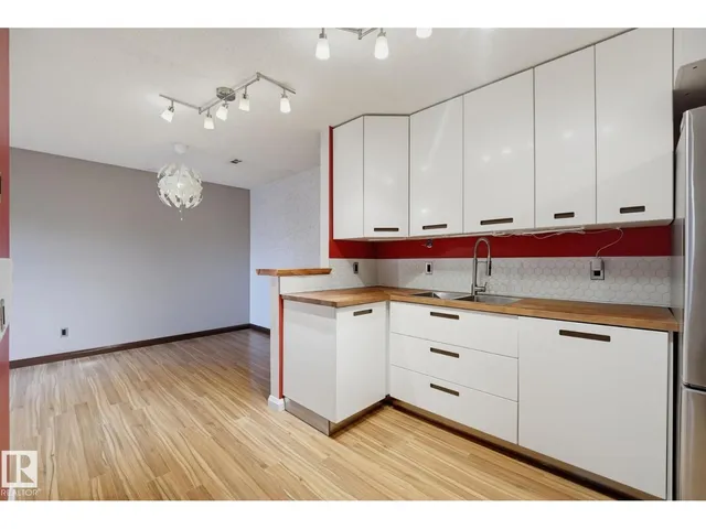 1180 SADDLEBACK RD, Edmonton 5